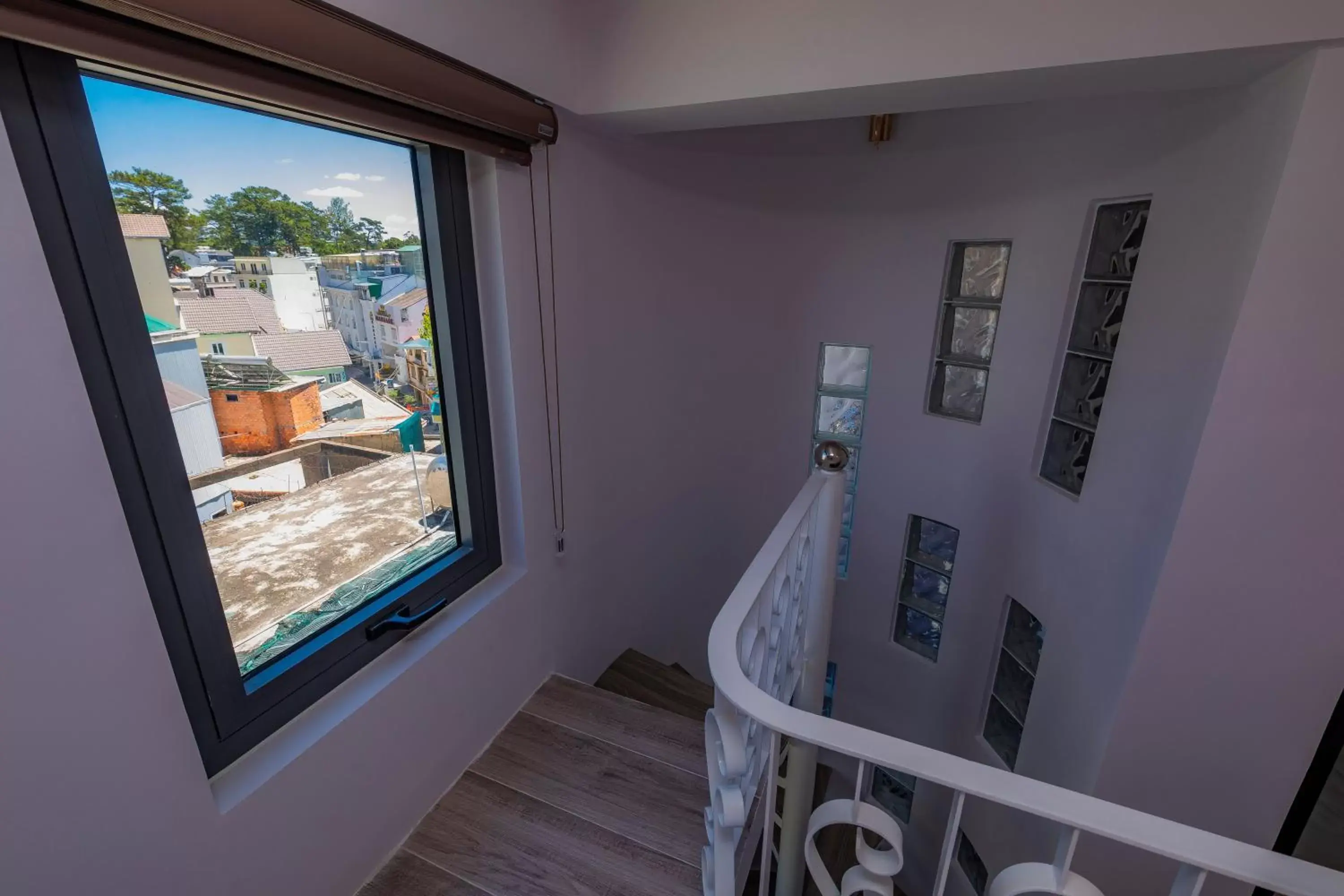 Garden view in Khanh Uyen 3 Hotel Garden view in Khanh Uyen 3 Hotel