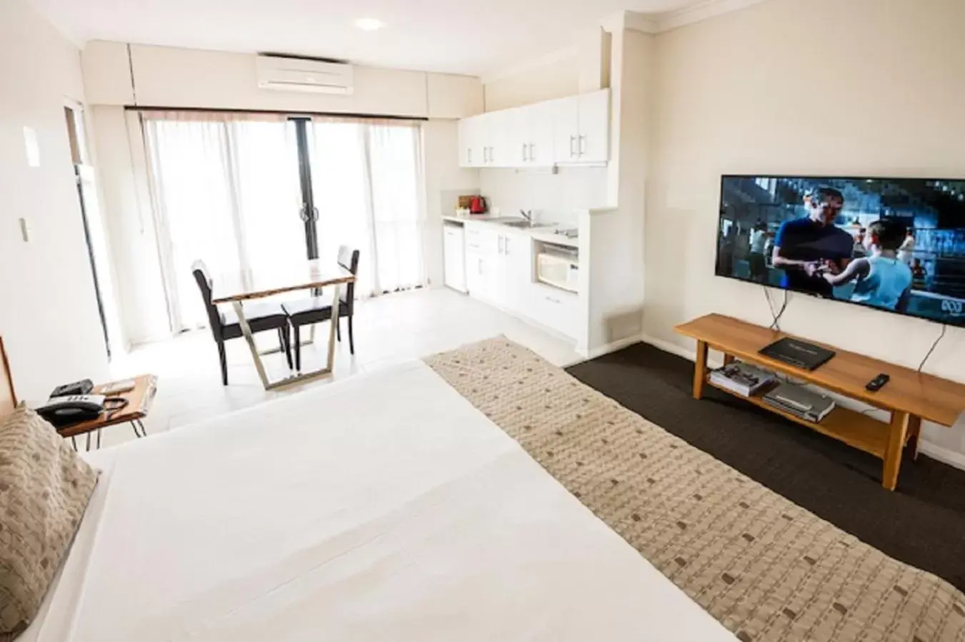 Seating area, Bed in Margarets Beach Resort Seating area, Bed in Margarets Beach Resort