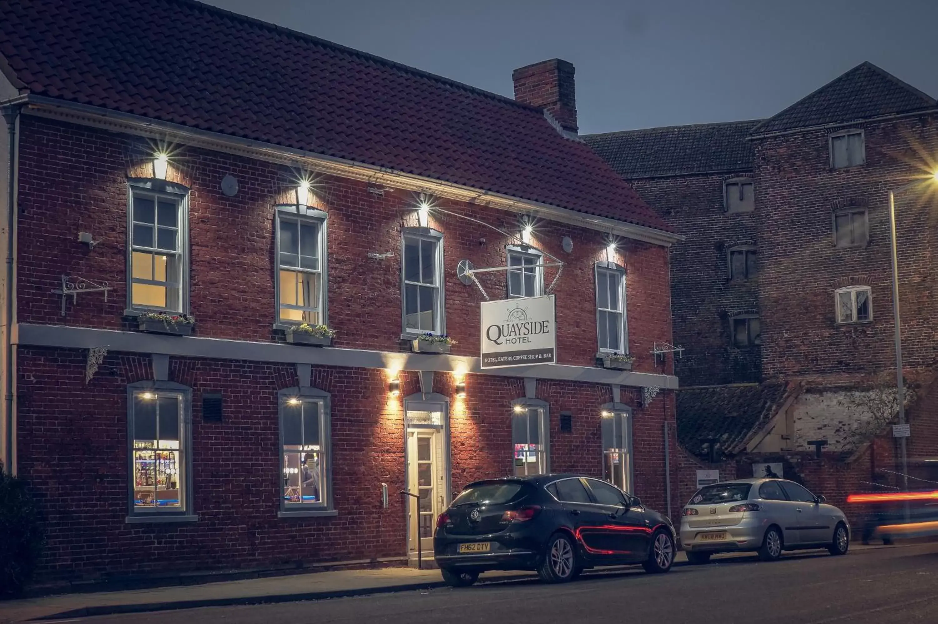 Property Building in Quayside Hotel & Bar