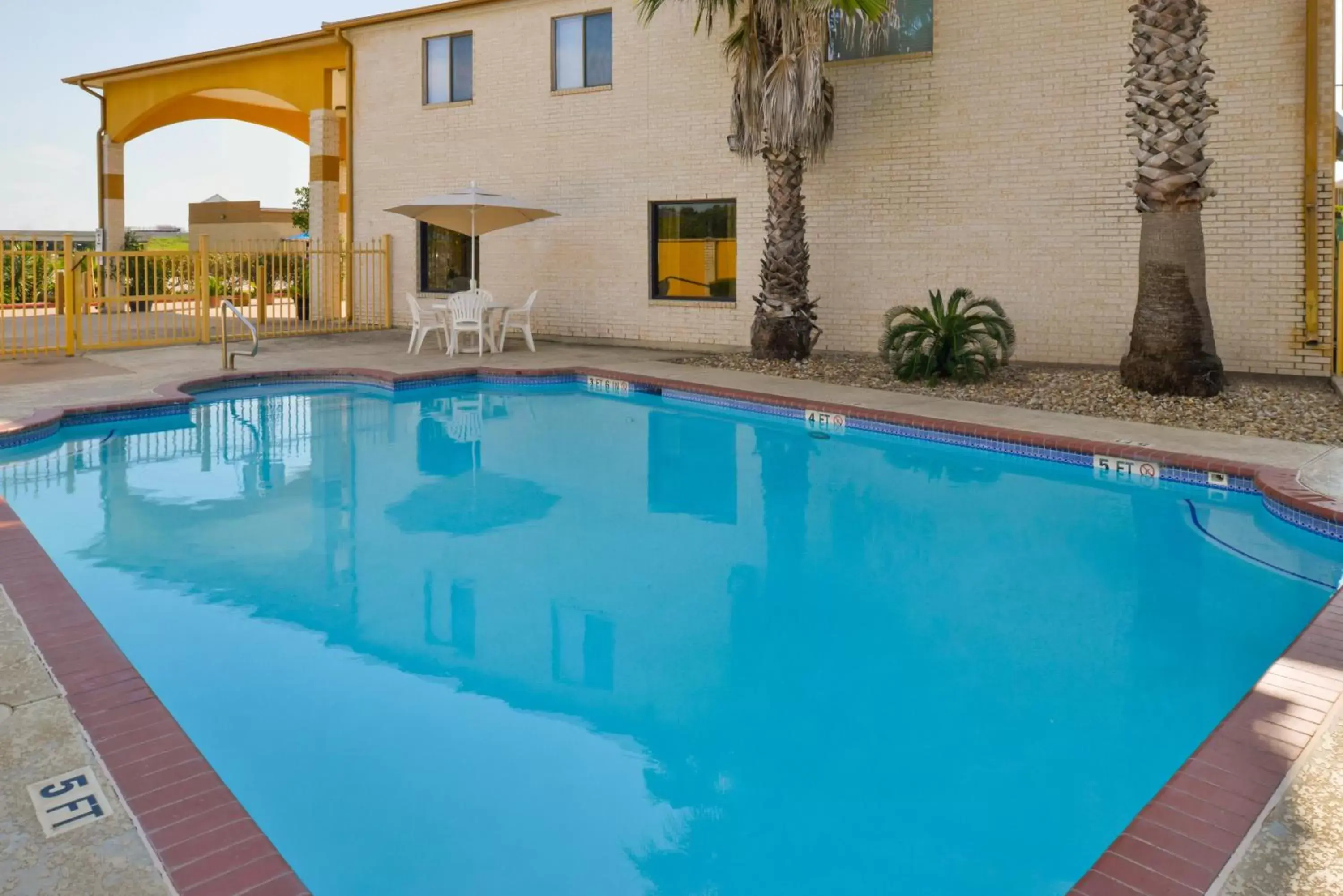 Swimming Pool in Americas Best Value Inn & Suites Waller Prairie View