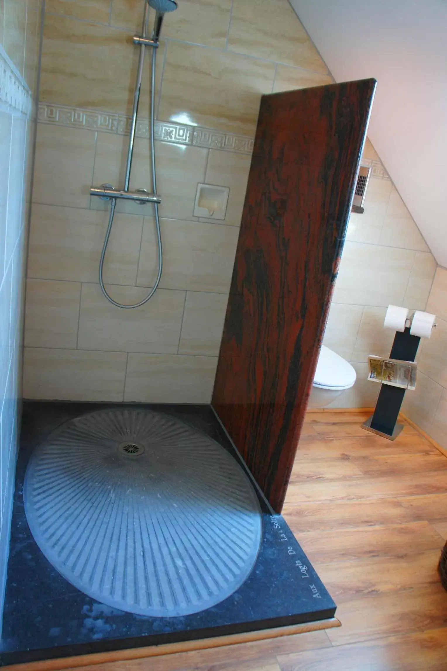 Bathroom in Aux Logis de la Solre