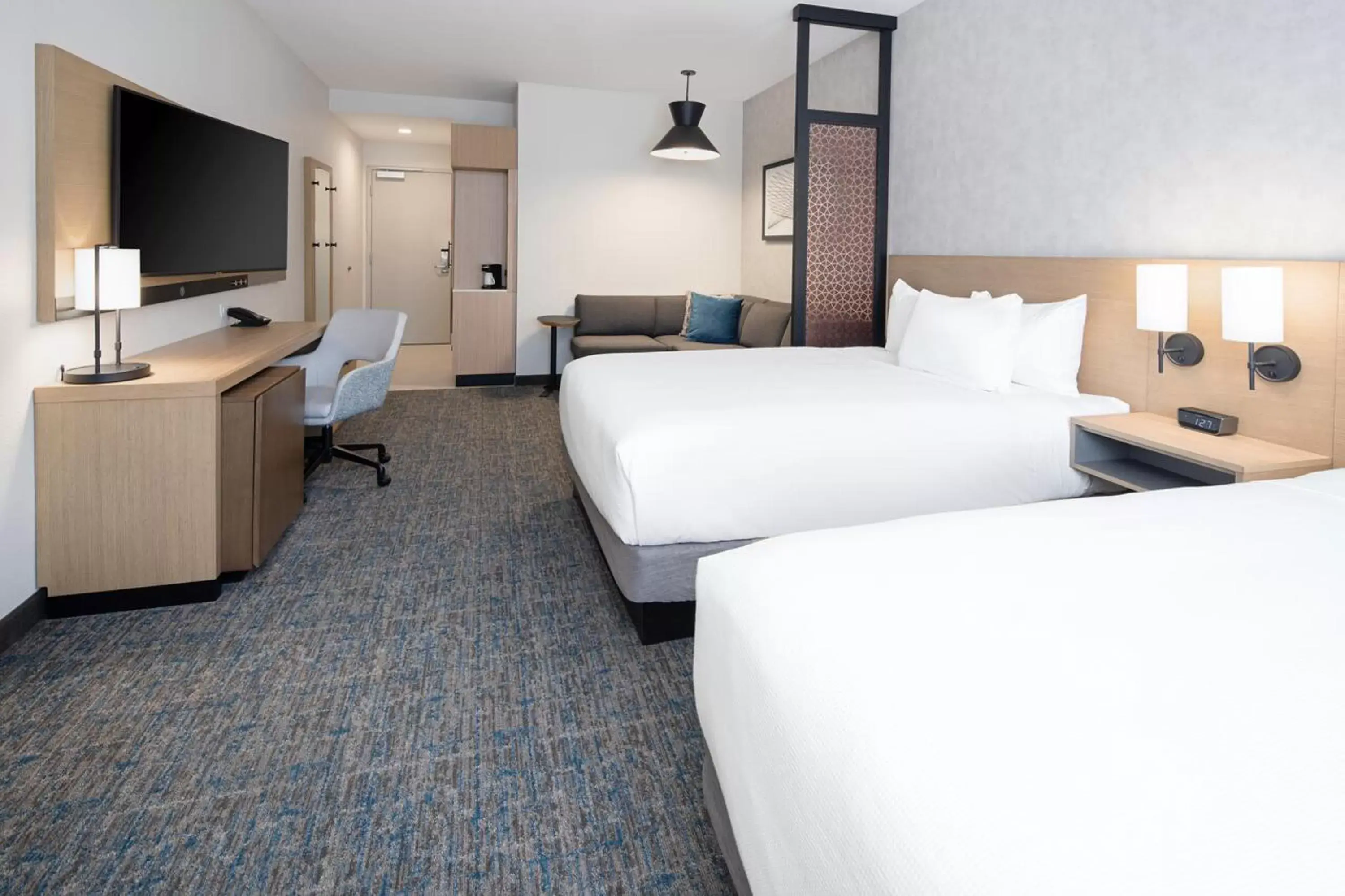 Photo of the whole room, Bed in Hyatt Place Bakersfield Photo of the whole room, Bed in Hyatt Place Bakersfield