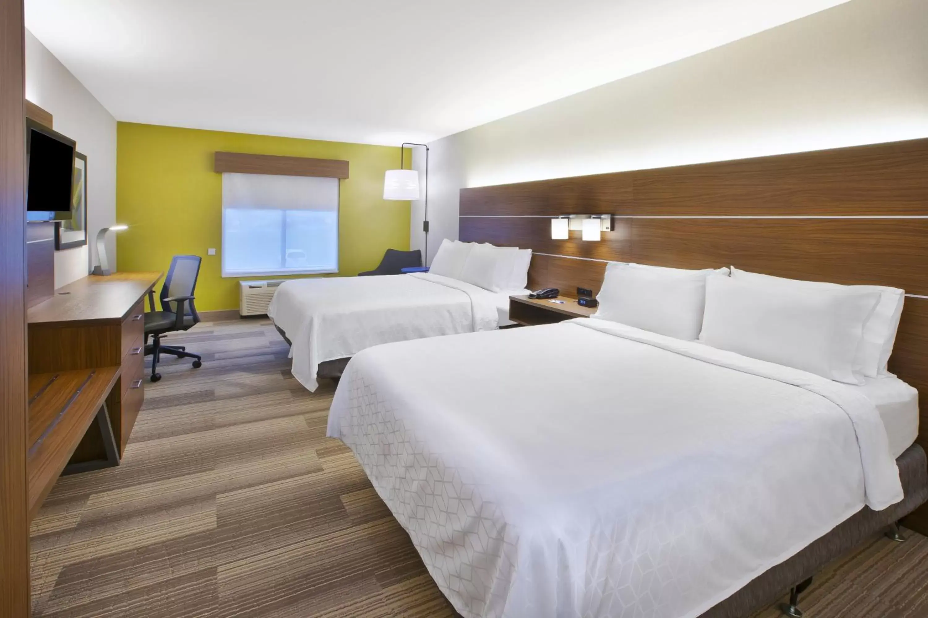 Queen Room with Two Queen Beds - Non-Smoking in Holiday Inn Express Rochester-Victor, an IHG Hotel Queen Room with Two Queen Beds - Non-Smoking in Holiday Inn Express Rochester-Victor, an IHG Hotel