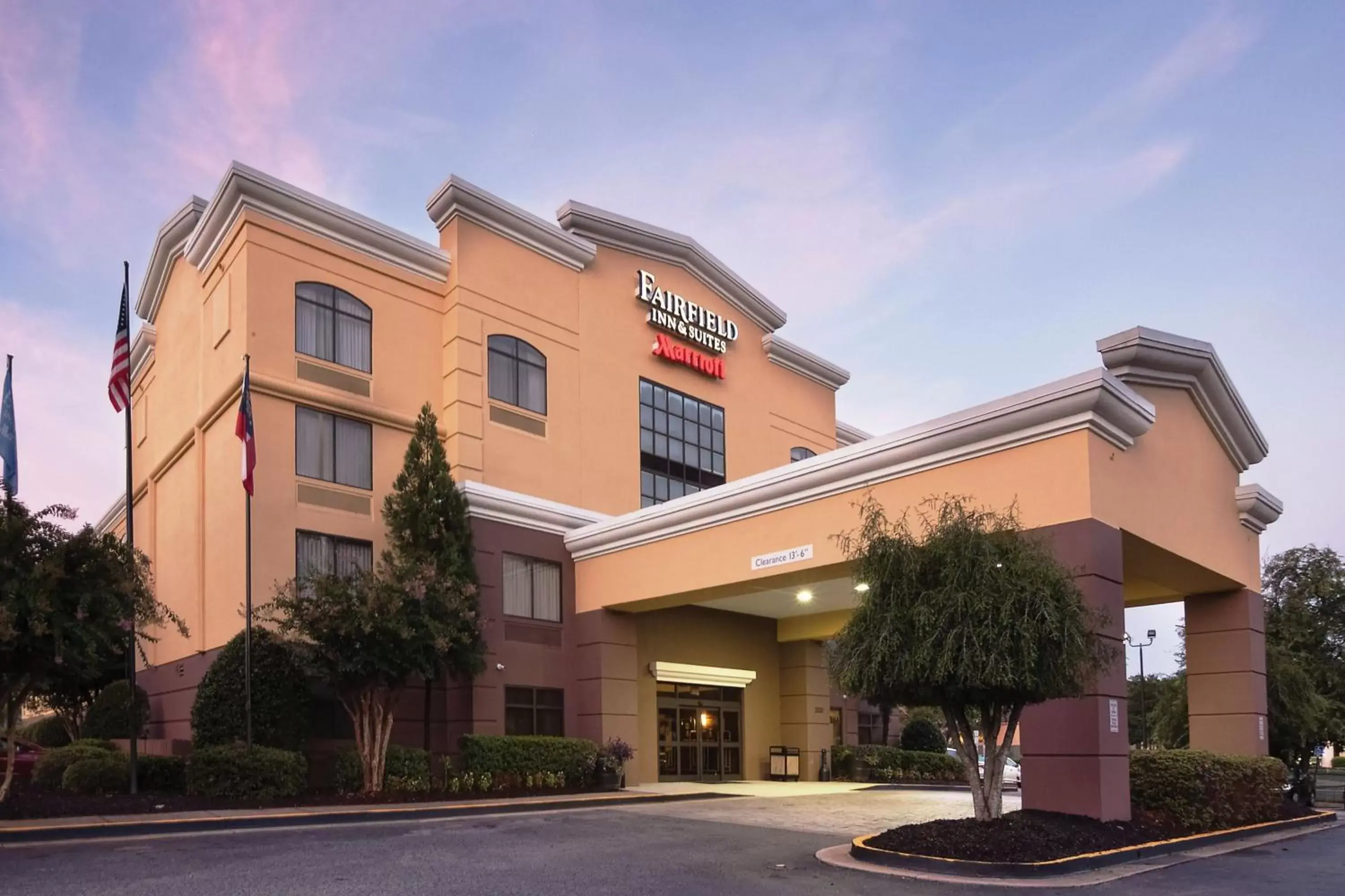 Property Building in Fairfield Inn and Suites Atlanta Airport South/Sullivan Road