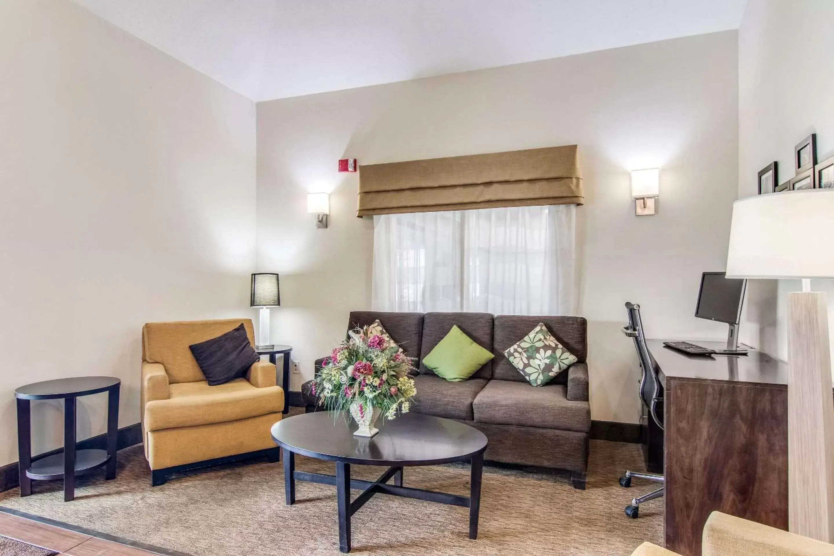 Lobby or reception, Seating Area in Sleep Inn Austintown