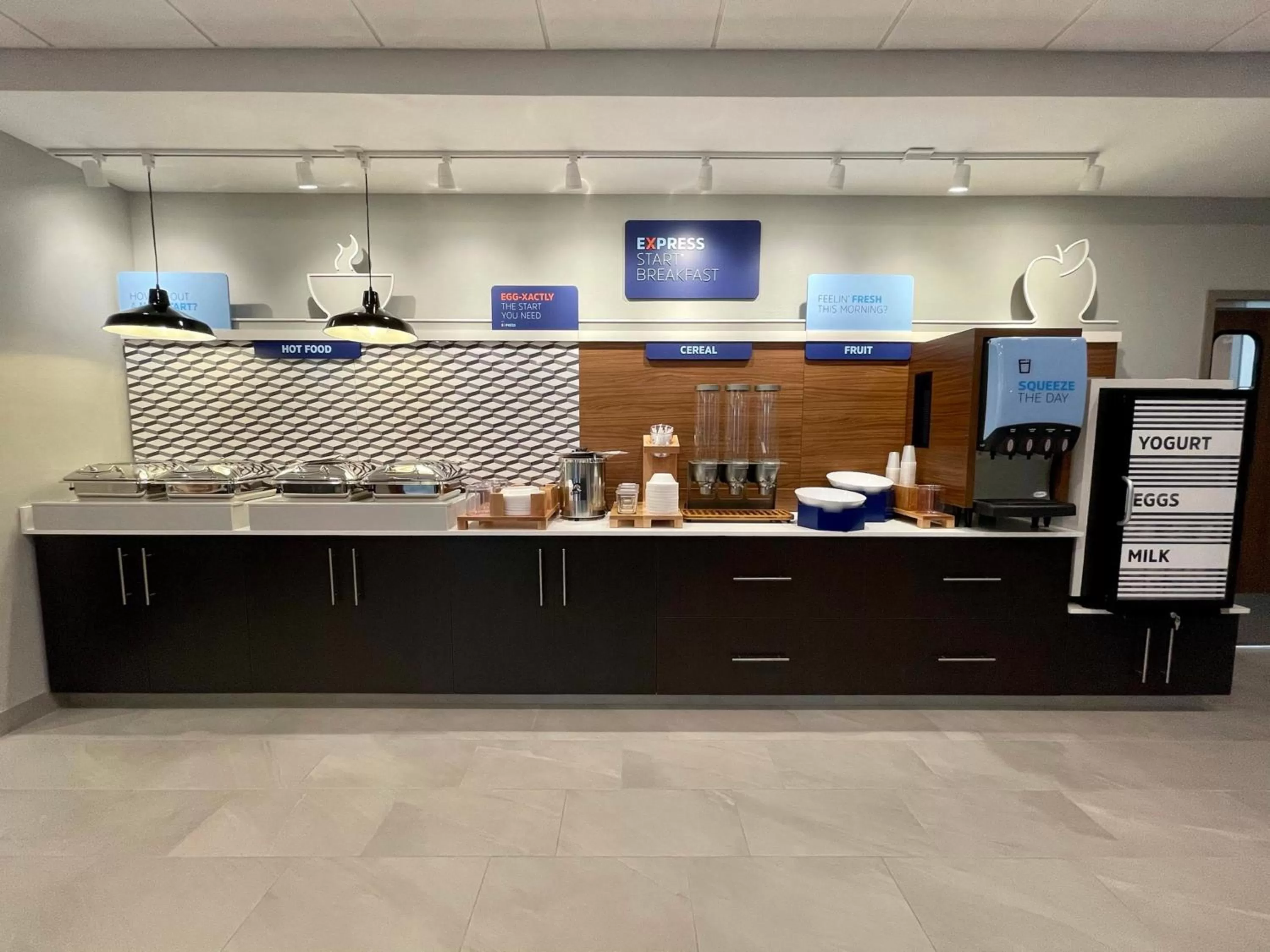 Breakfast in Holiday Inn Express & Suites - Ft. Smith - Airport by IHG