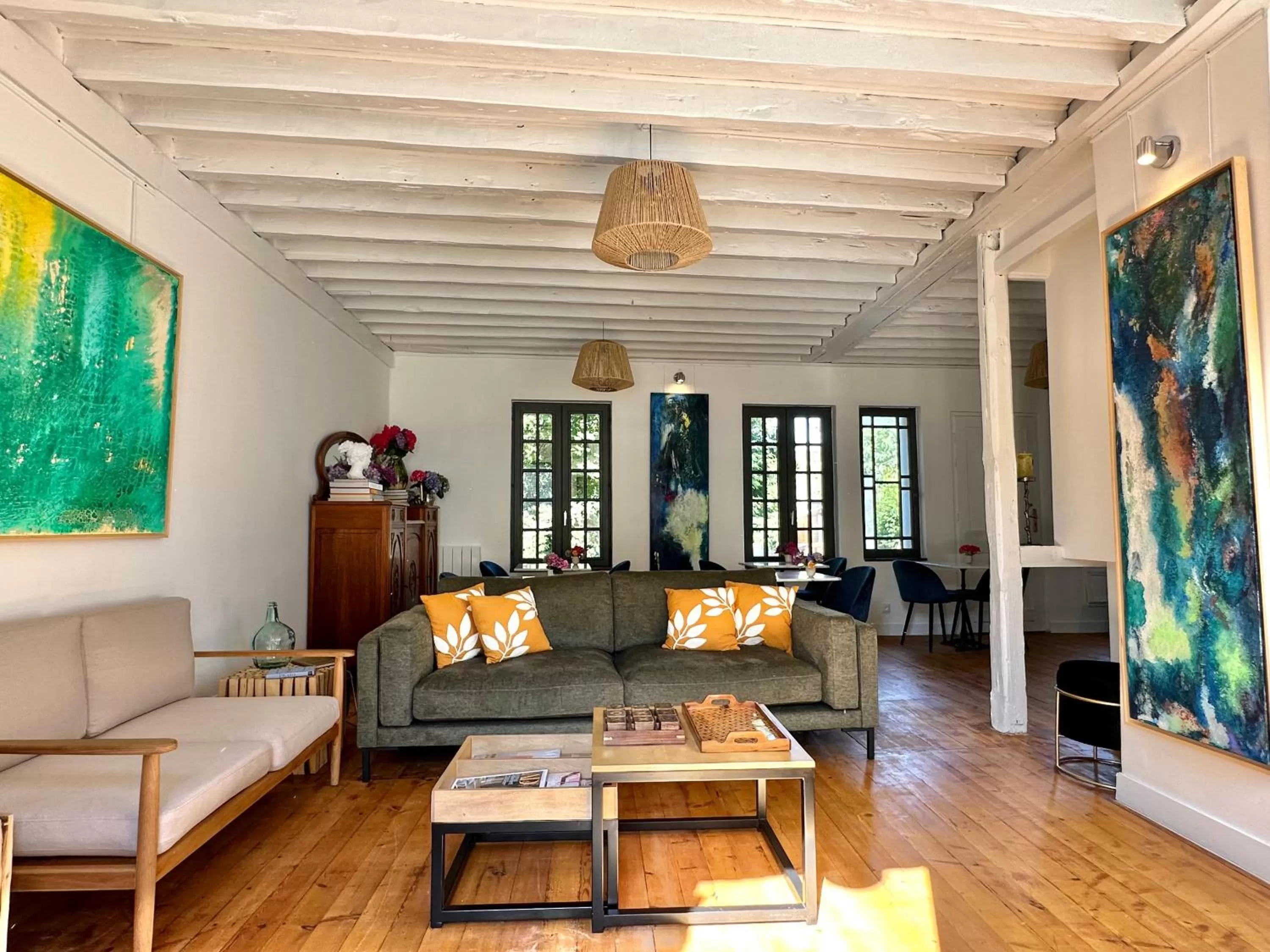 Seating Area in Les Turquoises Étretat - L'Hôtel-Boutique