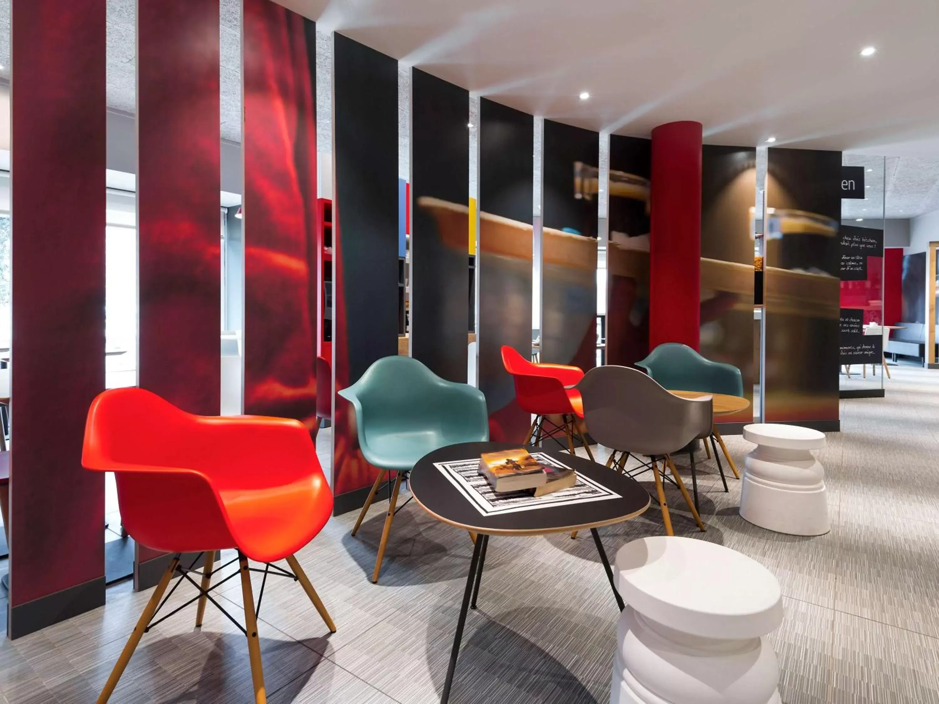 Property building, Lounge/Bar in Ibis Bilbao Barakaldo