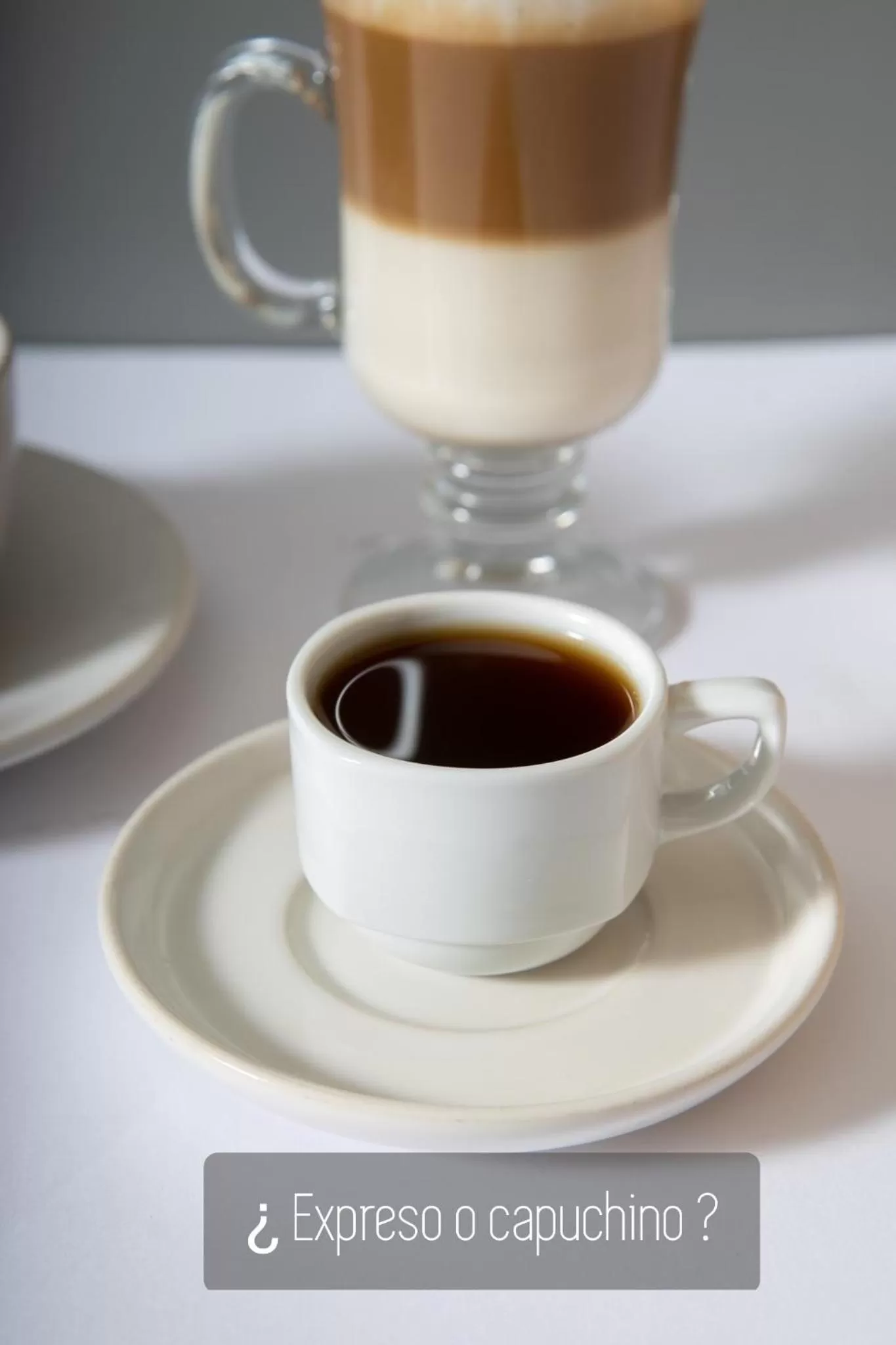 Restaurant/places to eat in Hotel Roble