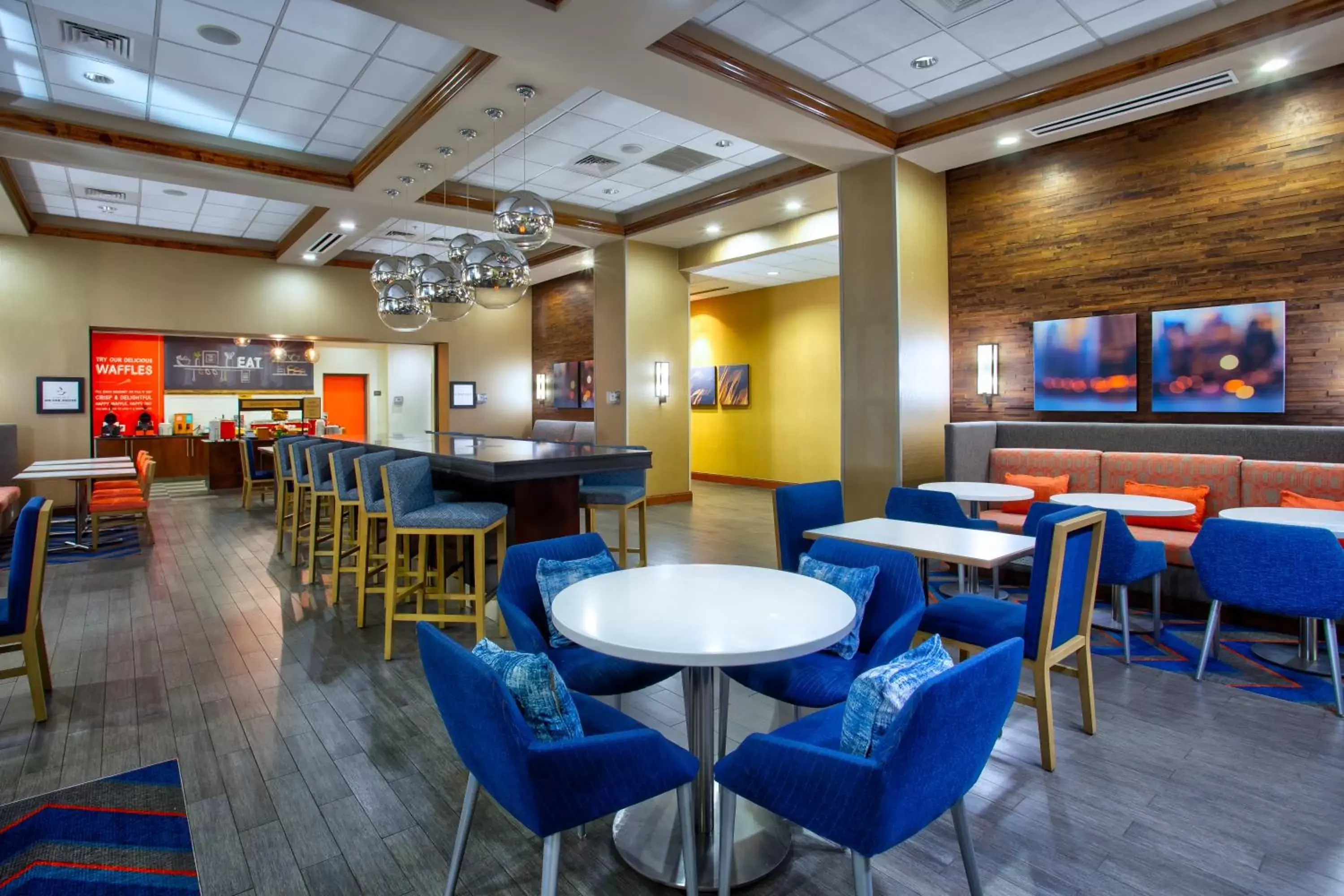 Lobby or reception, Restaurant/Places to Eat in Hampton Inn & Suites Columbia/Southeast-Fort Jackson