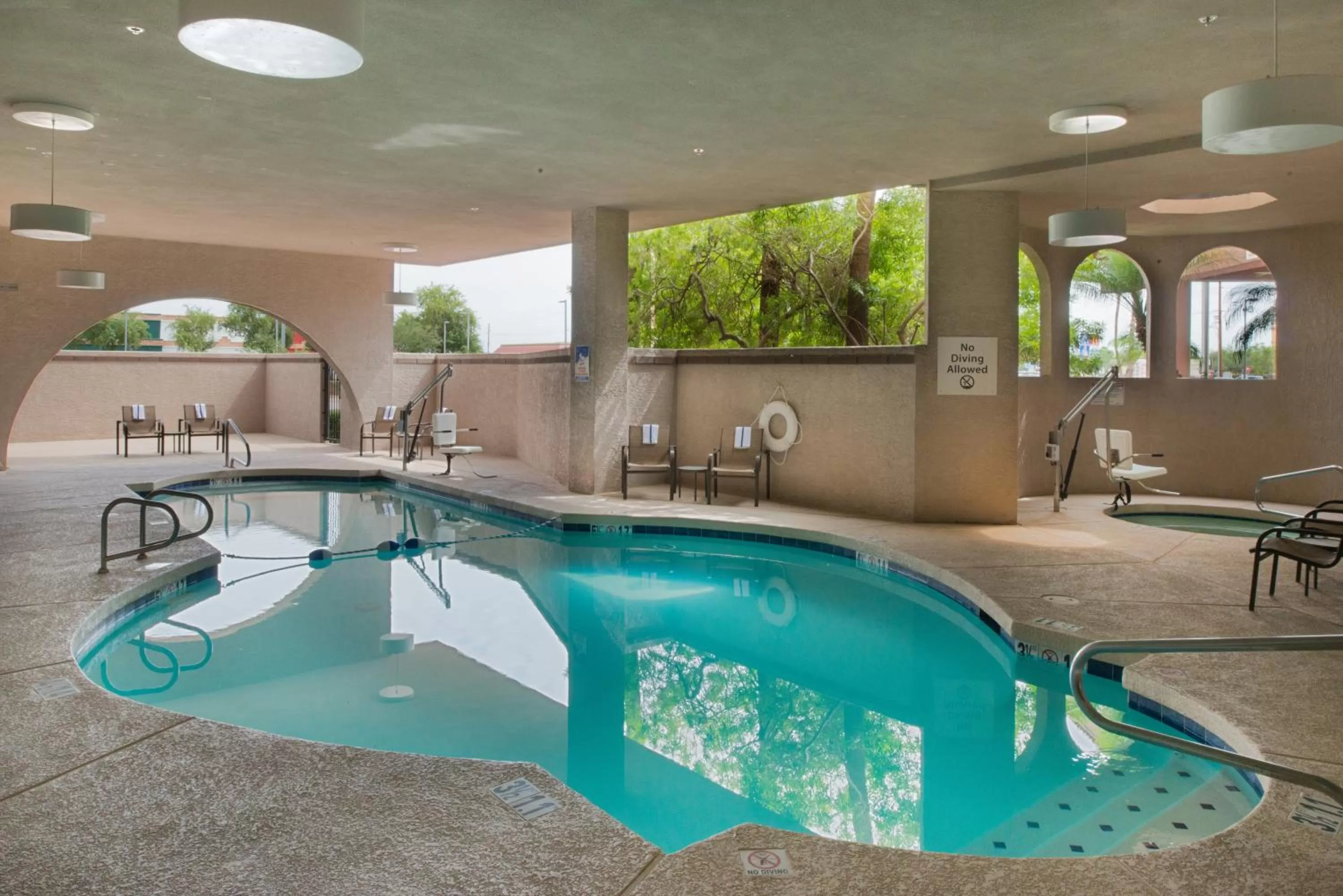 Swimming pool in GreenTree Hotel Phoenix West