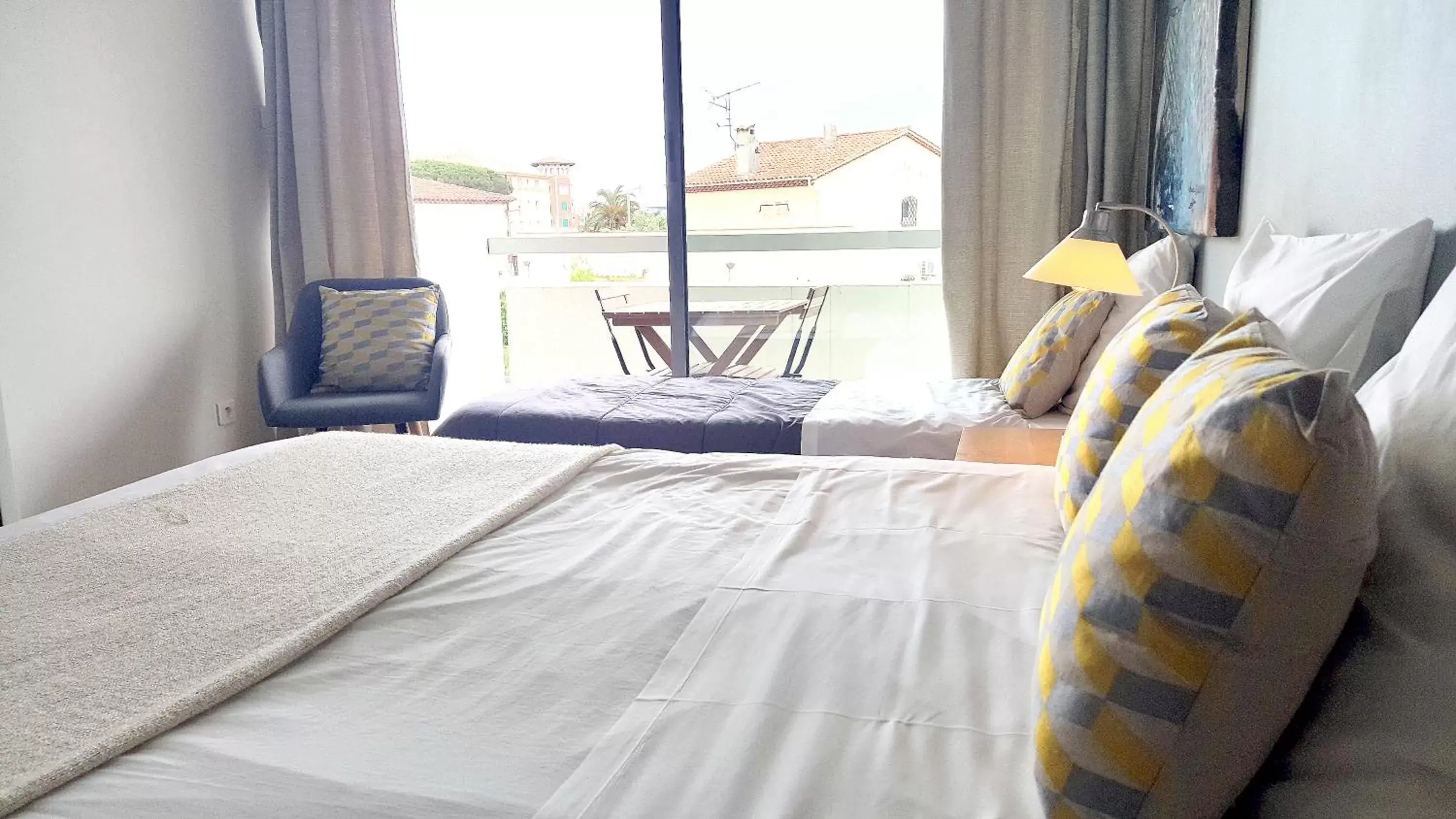 Bed in Hotel Sable Et Soleil - Port, Plage et spa