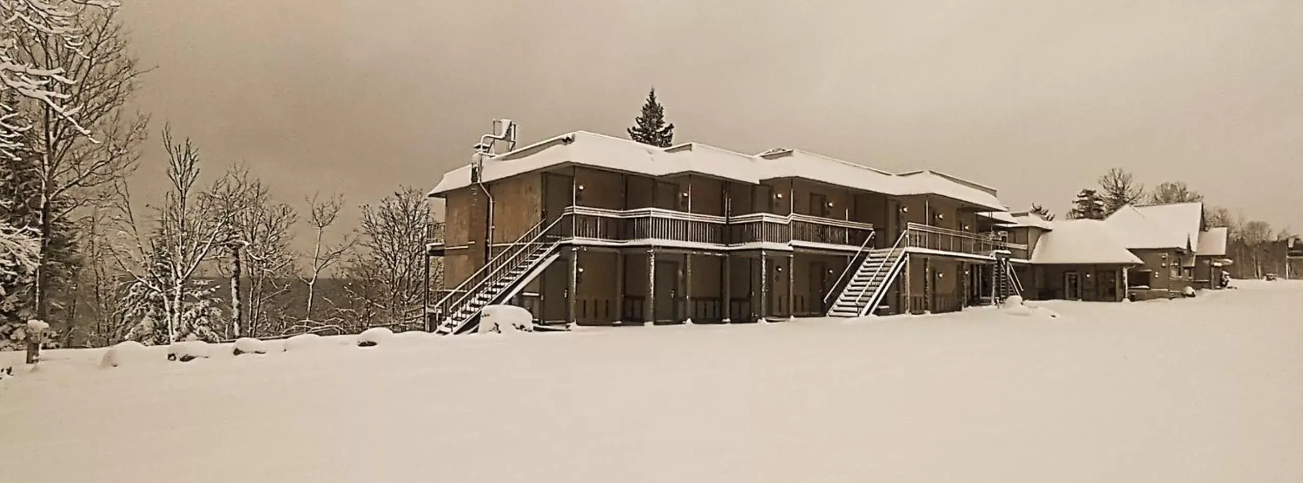 Property building, Winter in Cliff Dweller on Lake Superior