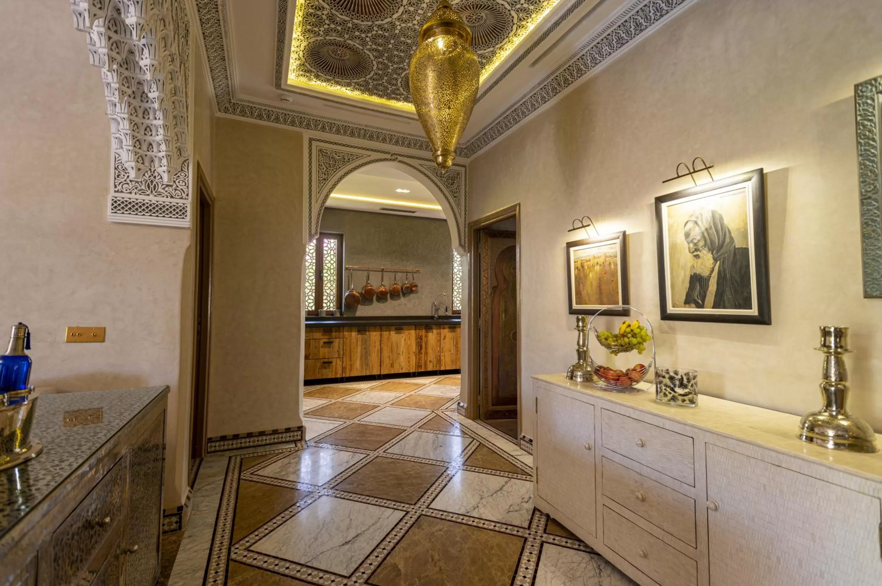 Lobby or reception in Maria Towers , Palais Table d'hôtes & SPA