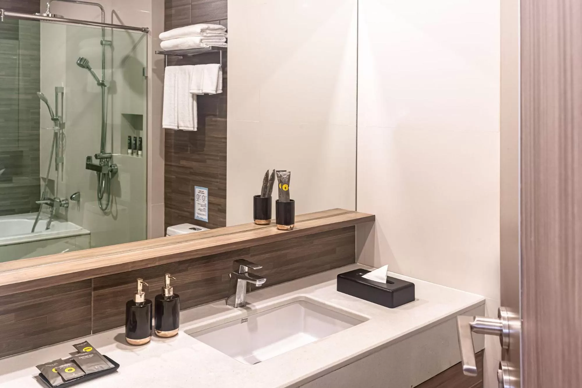 Bathroom in Novotel Suites Sukhumvit 39