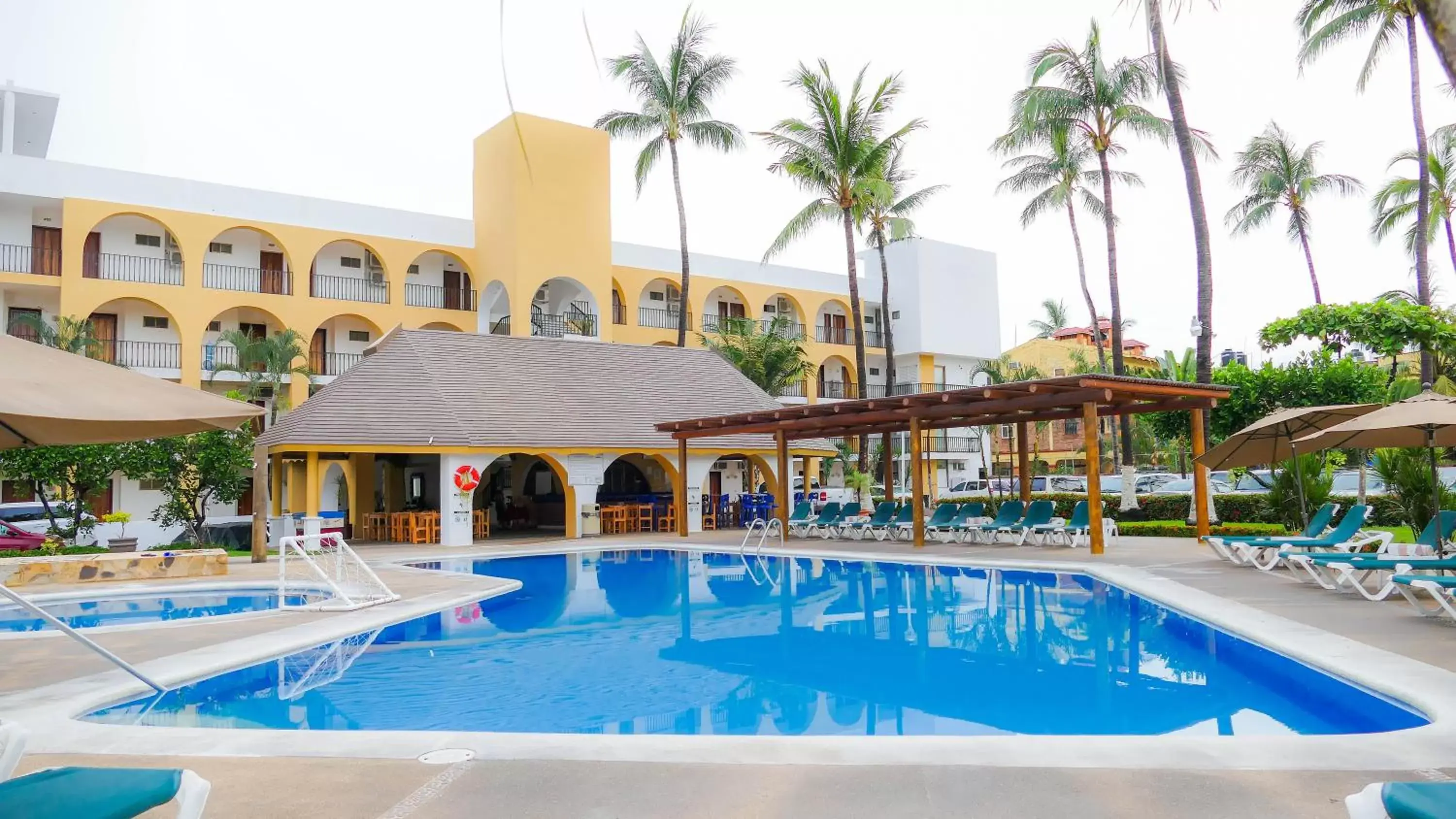 Property building, Swimming Pool in Costa Alegre Hotel & Suites