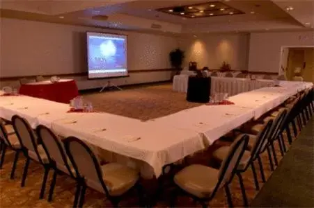Meeting/conference room, Business Area/Conference Room in Monarch Hotel & Conference Center