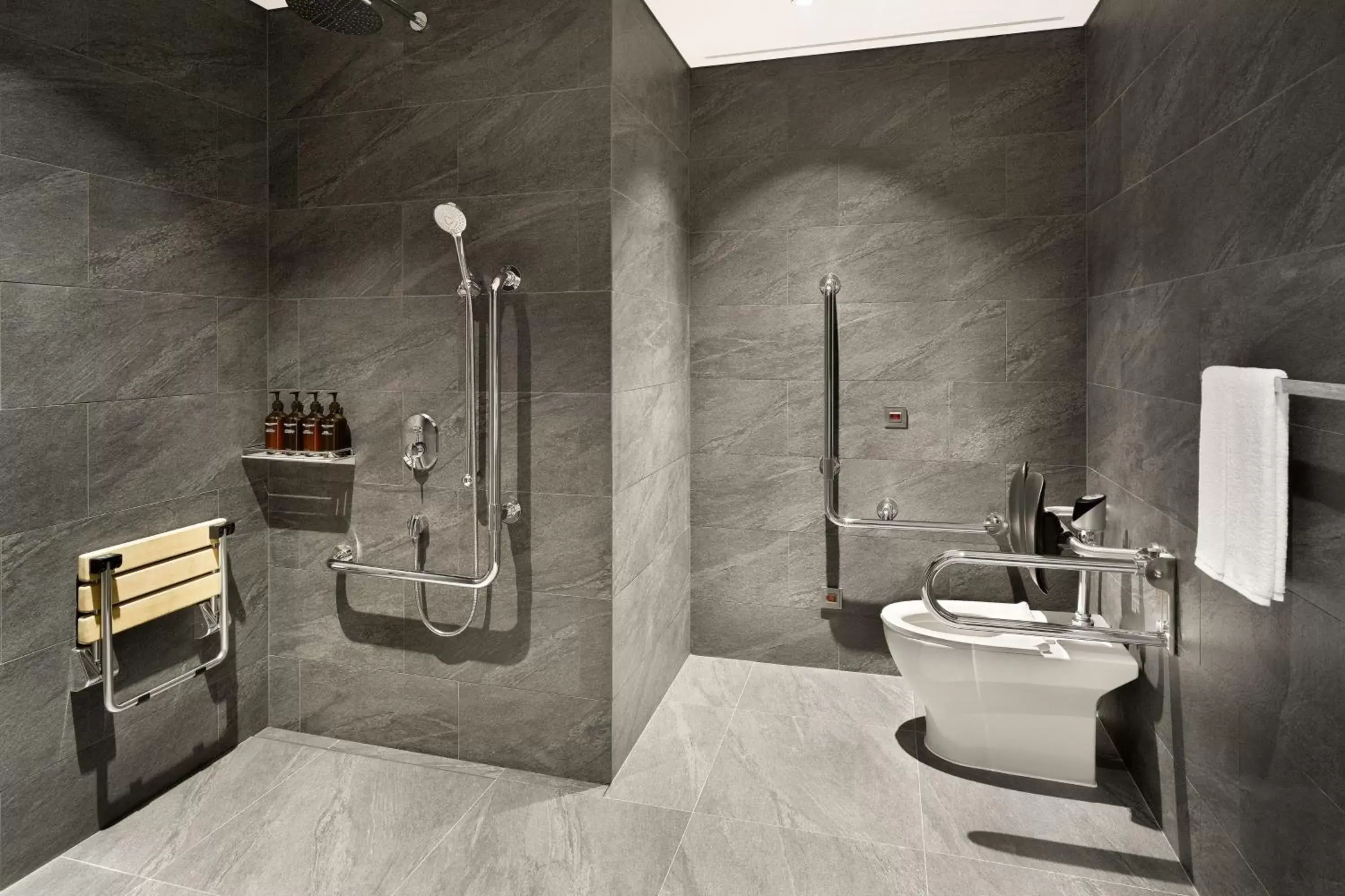 Bathroom in Hotel Onoma, Daejeon, Autograph Collection