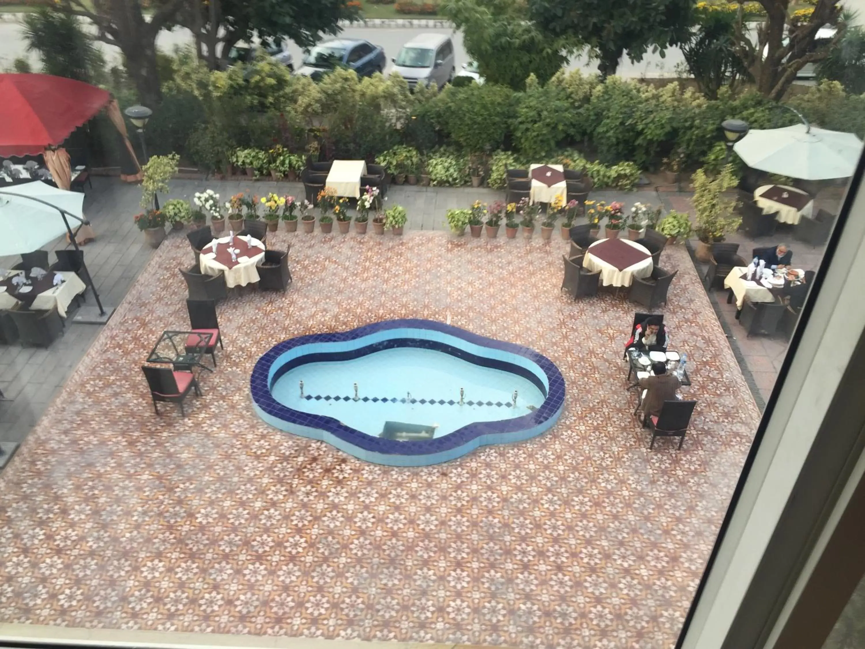 BBQ facilities, Pool View in Jasmine Inn