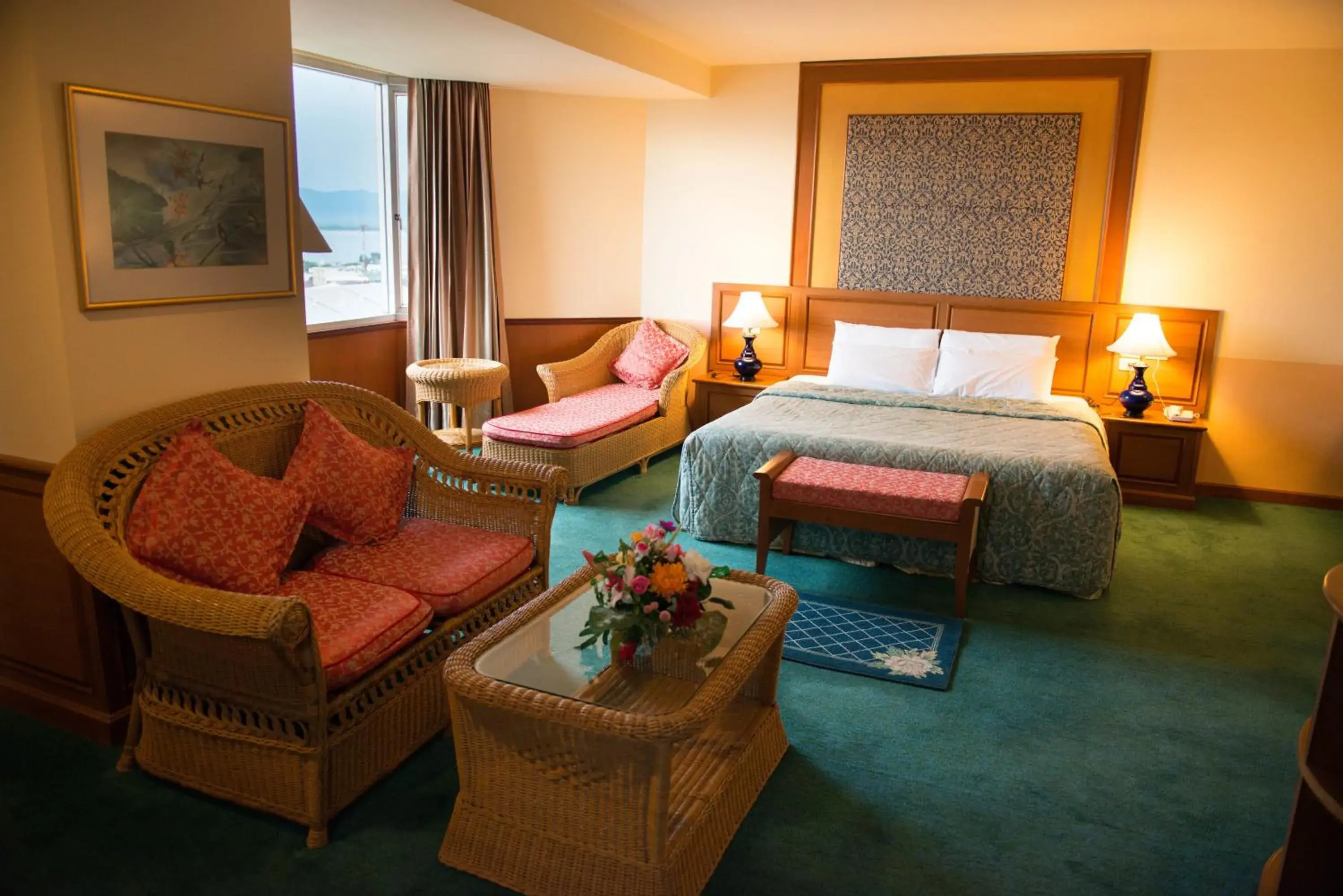 Seating area, Bed in Phayao Gateway Hotel Seating area, Bed in Phayao Gateway Hotel