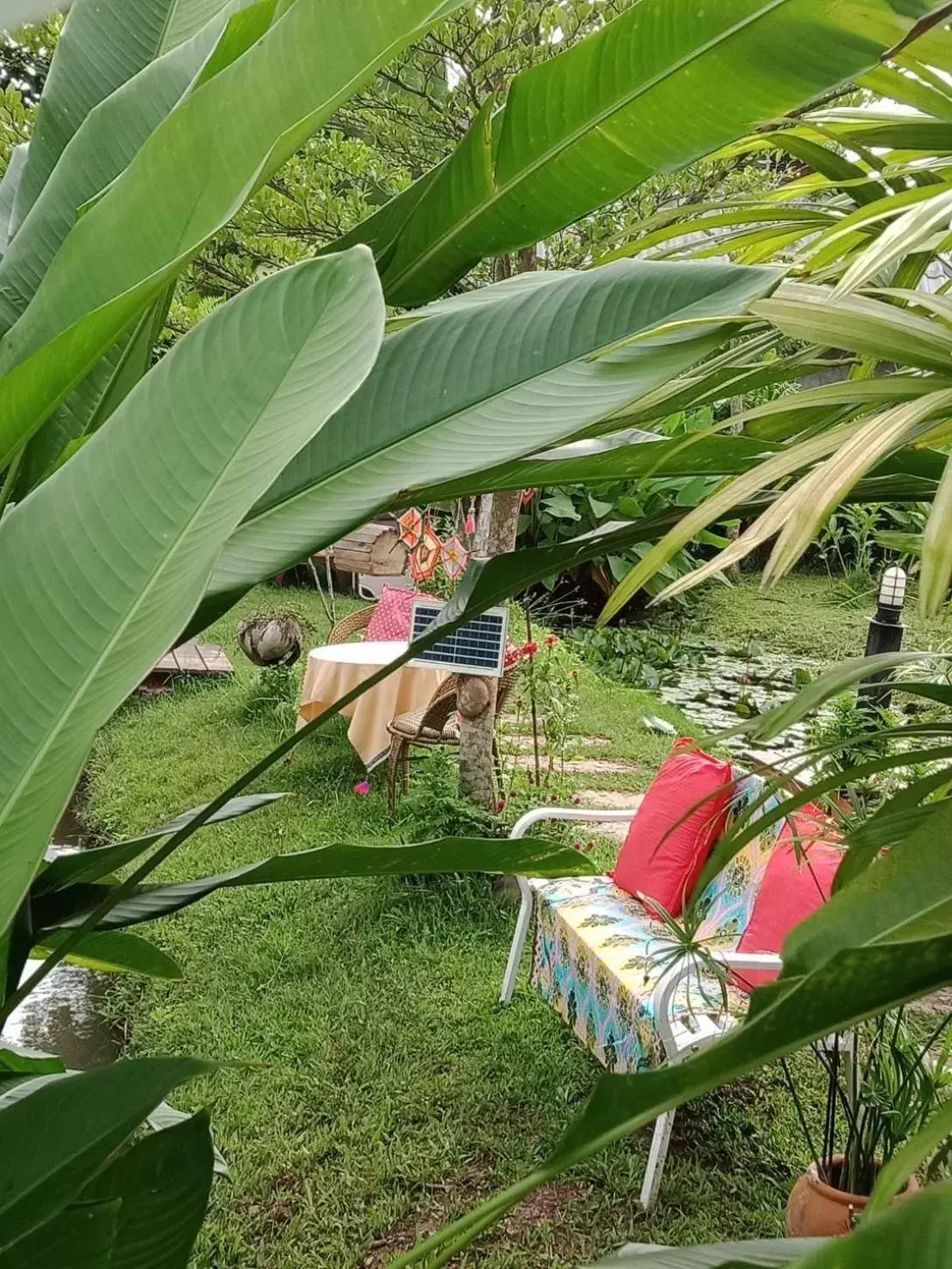 Seating area in Pura Vida Pai Resort