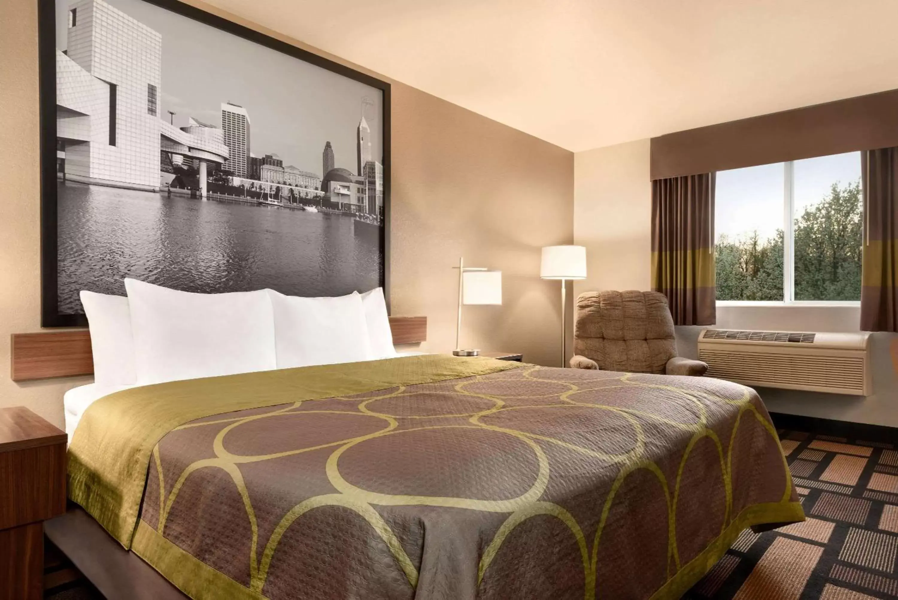 Photo of the whole room, Bed in Super 8 by Wyndham Akron S/Green/Uniontown OH Photo of the whole room, Bed in Super 8 by Wyndham Akron S/Green/Uniontown OH