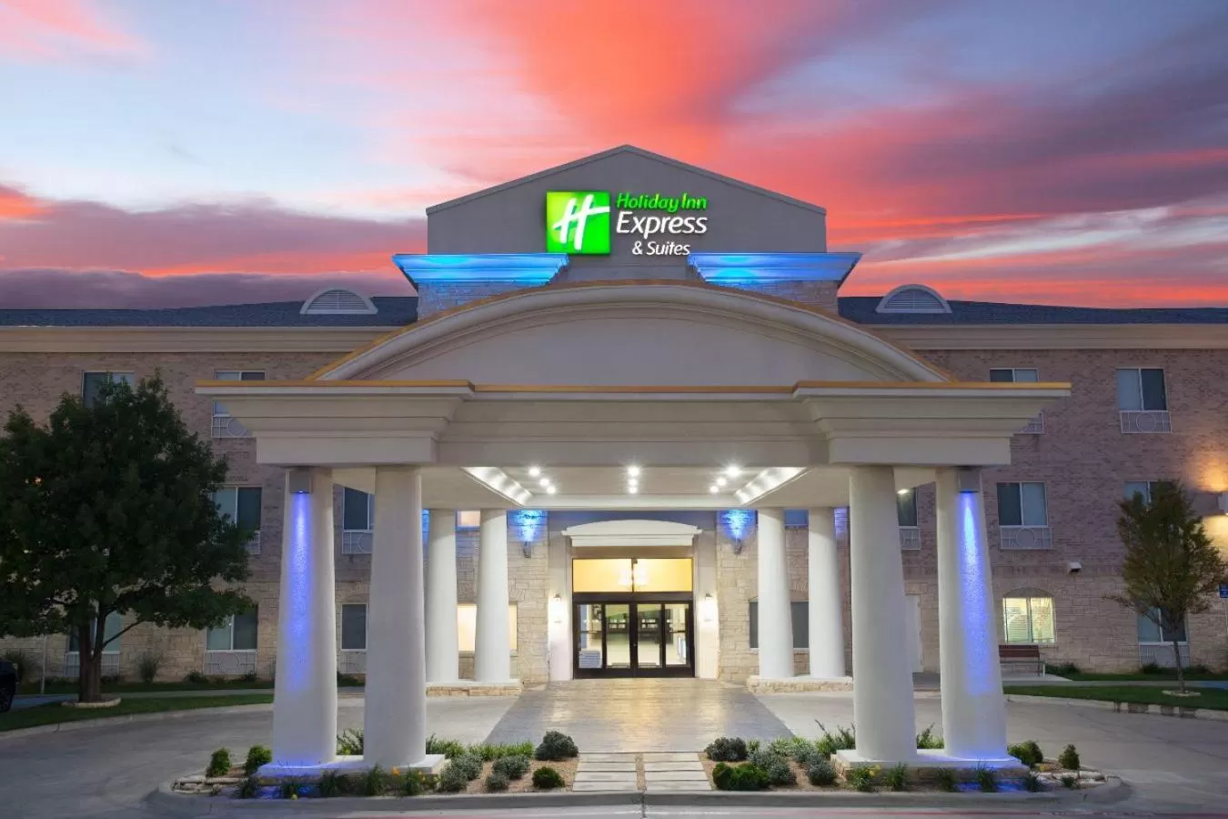 Holiday Inn Express & Suites Amarillo by IHG