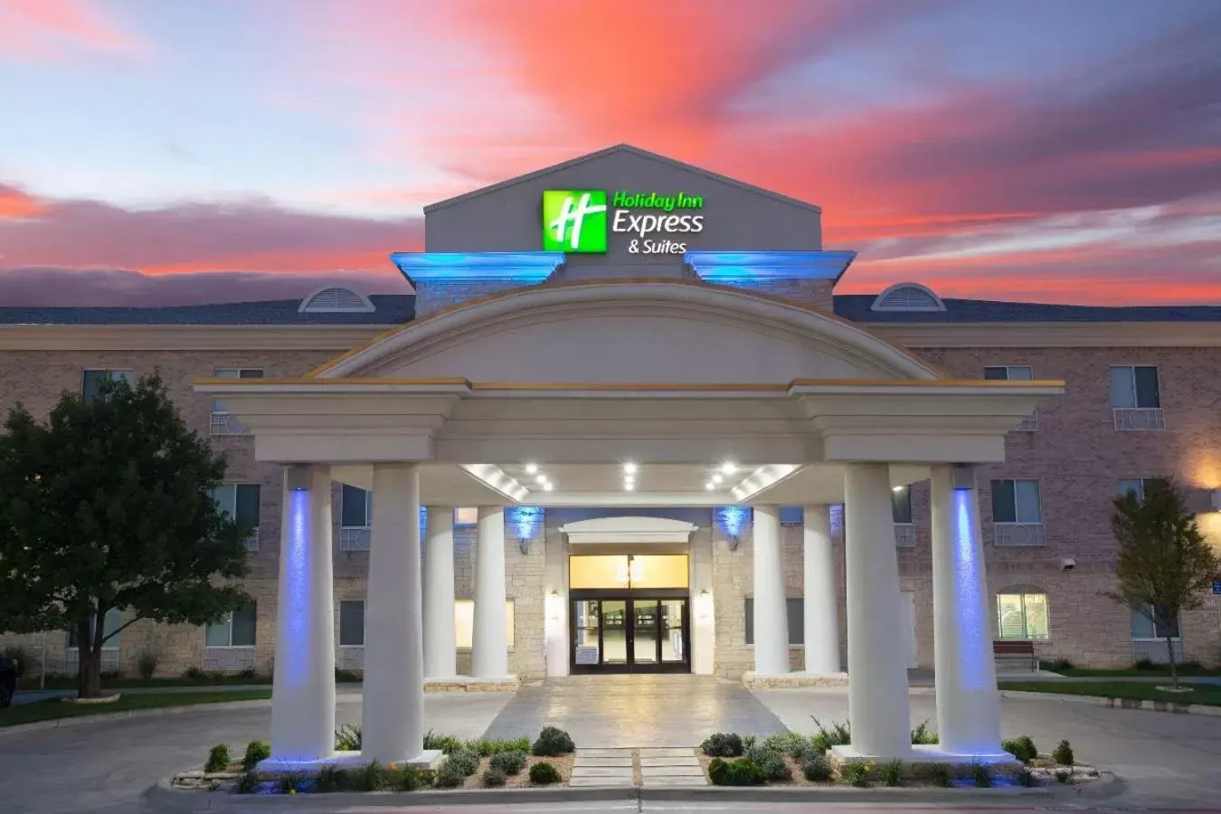 Property building in Holiday Inn Express & Suites Amarillo, an IHG Hotel