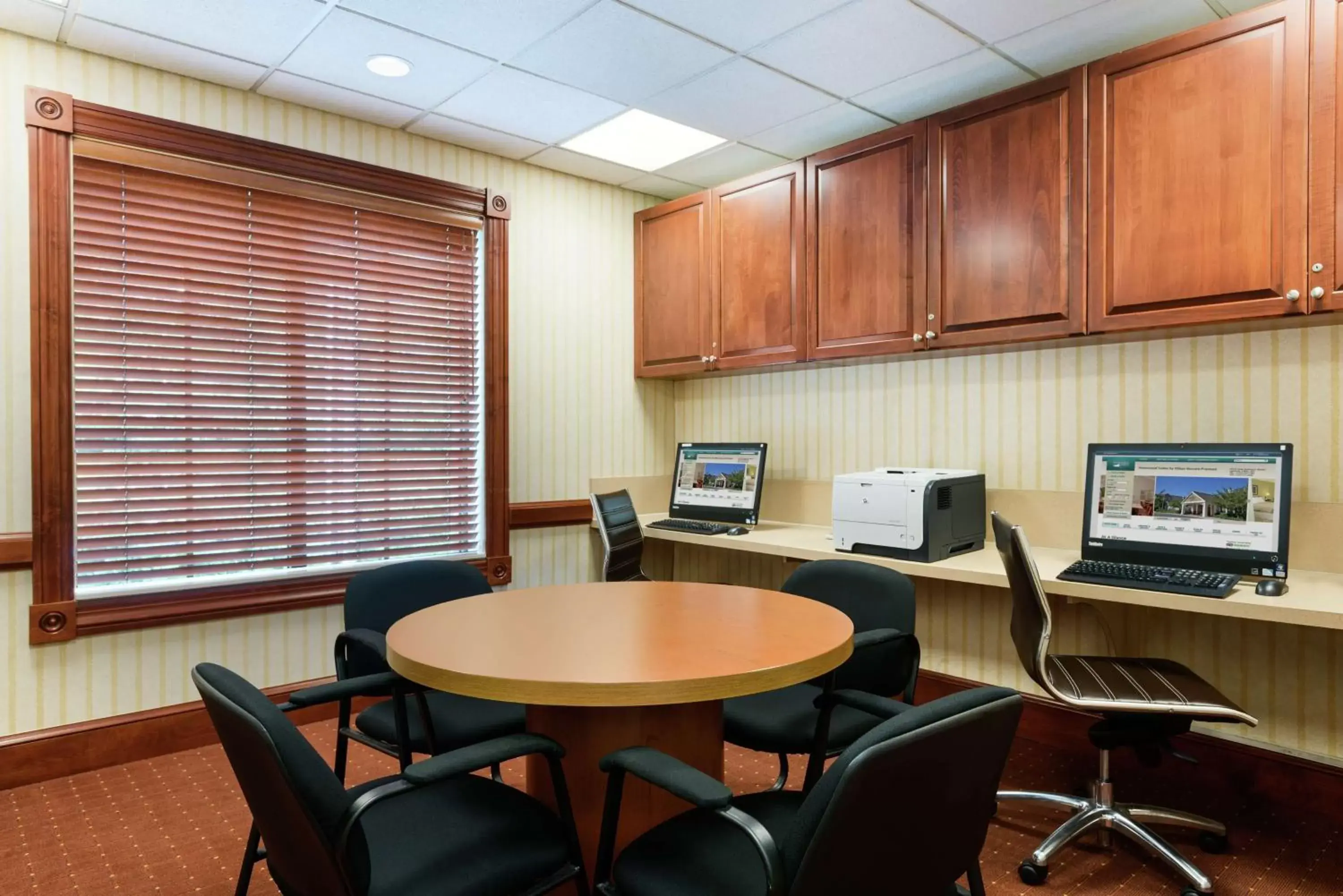 Business facilities, Business Area/Conference Room in Homewood Suites by Hilton Newark-Wilmington South Area