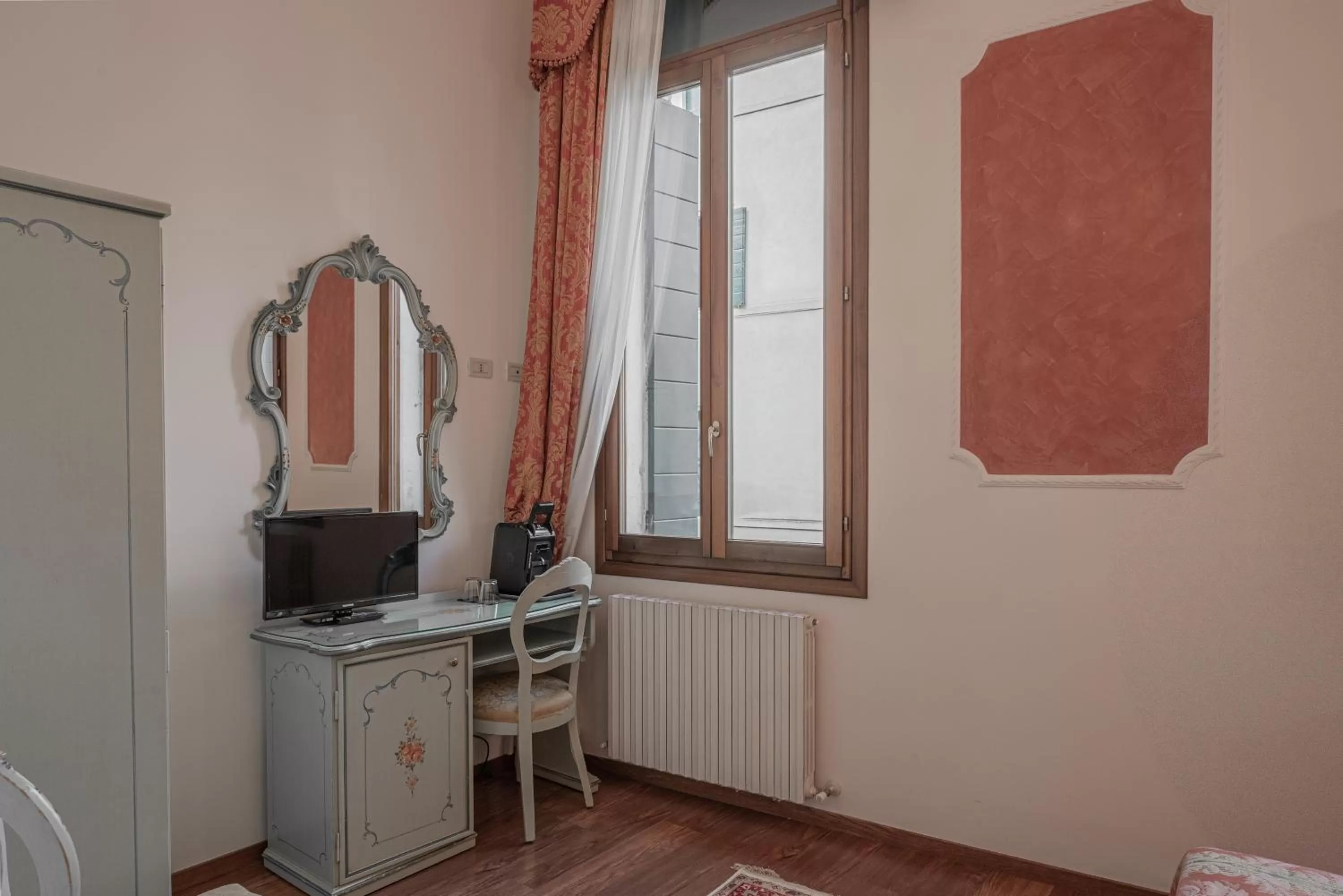 TV and multimedia in Hotel al Sotoportego