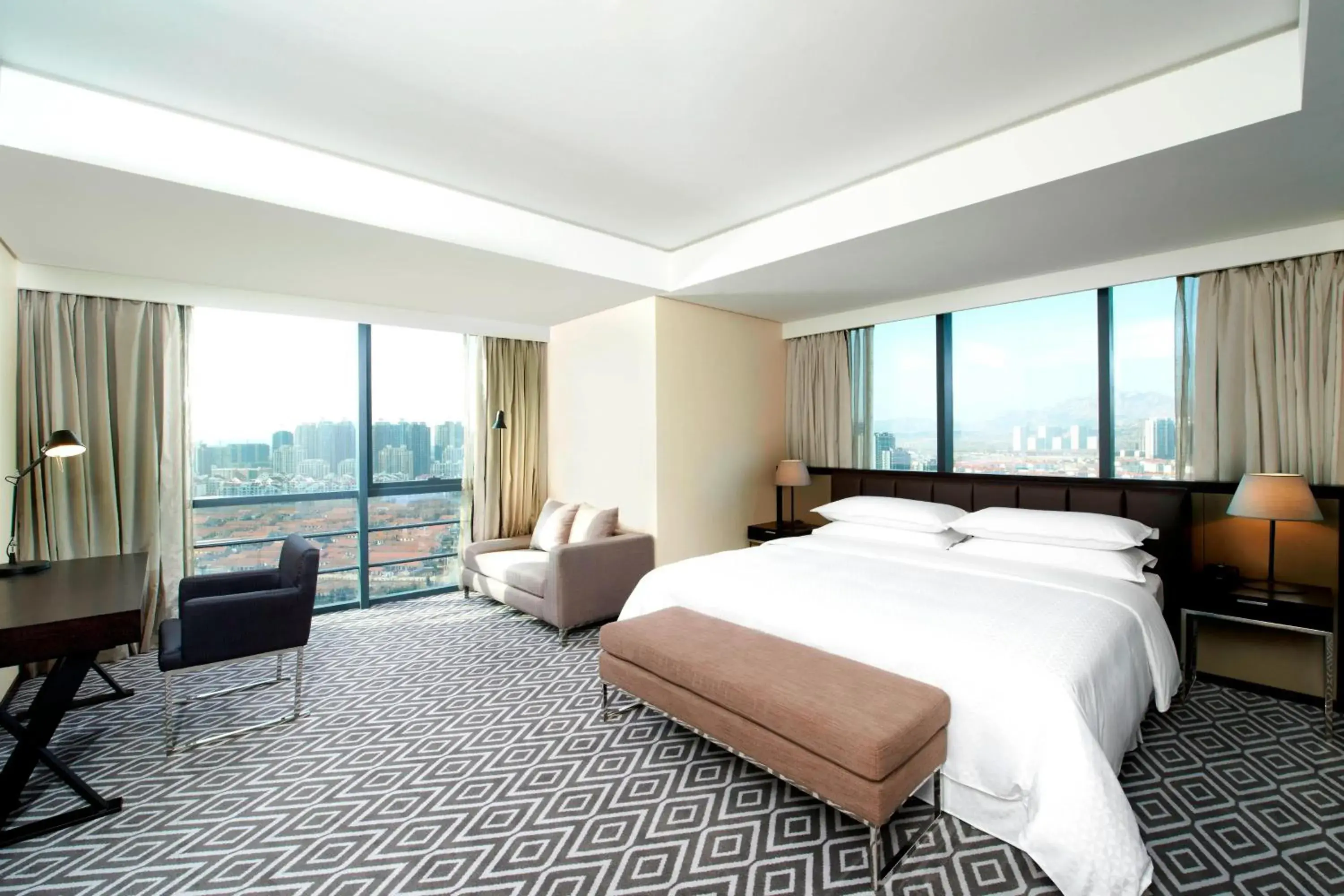 Bedroom in Four Points by Sheraton Qingdao, West Coast