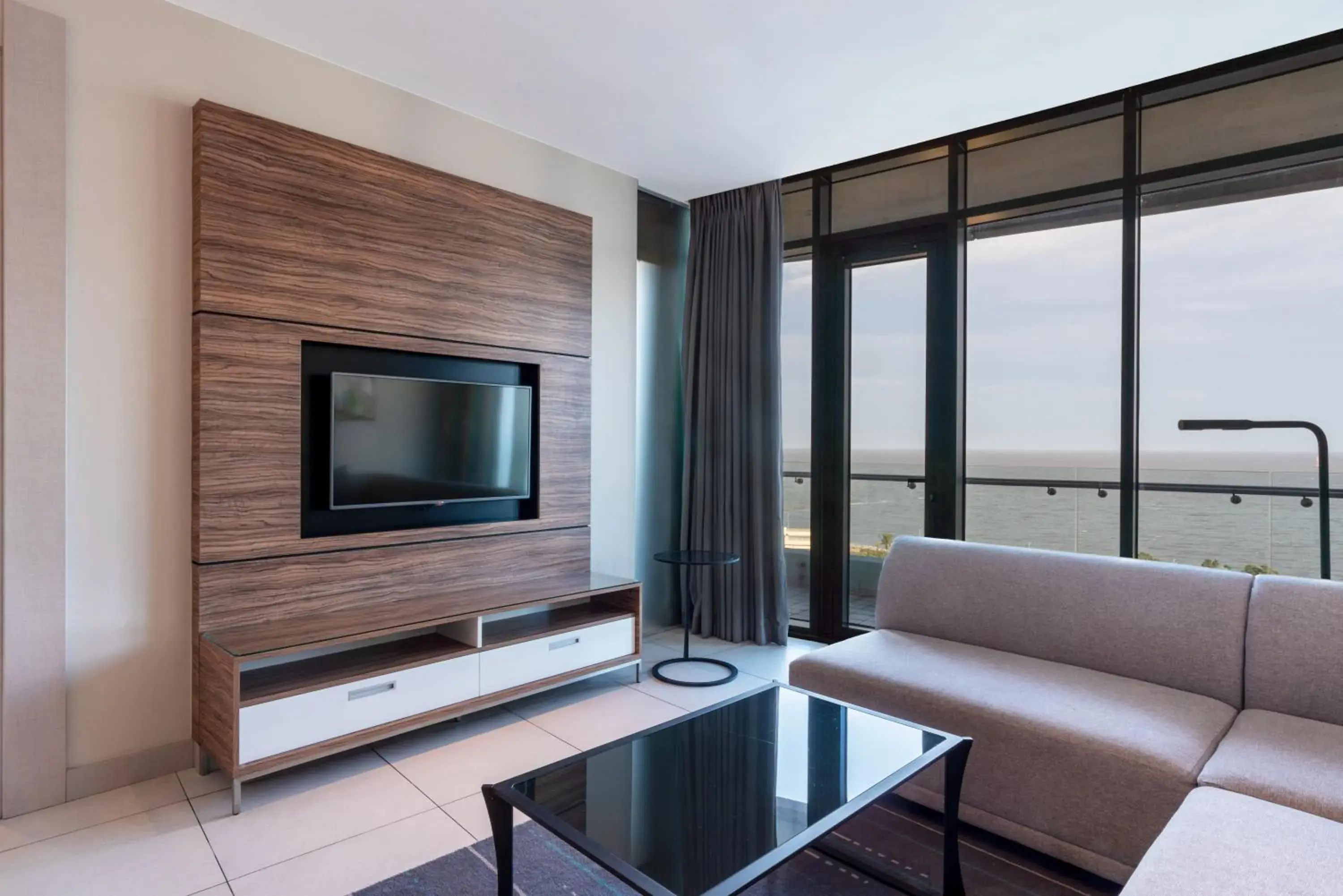 Balcony/Terrace, Seating Area in Radisson Blu Hotel & Residence Maputo