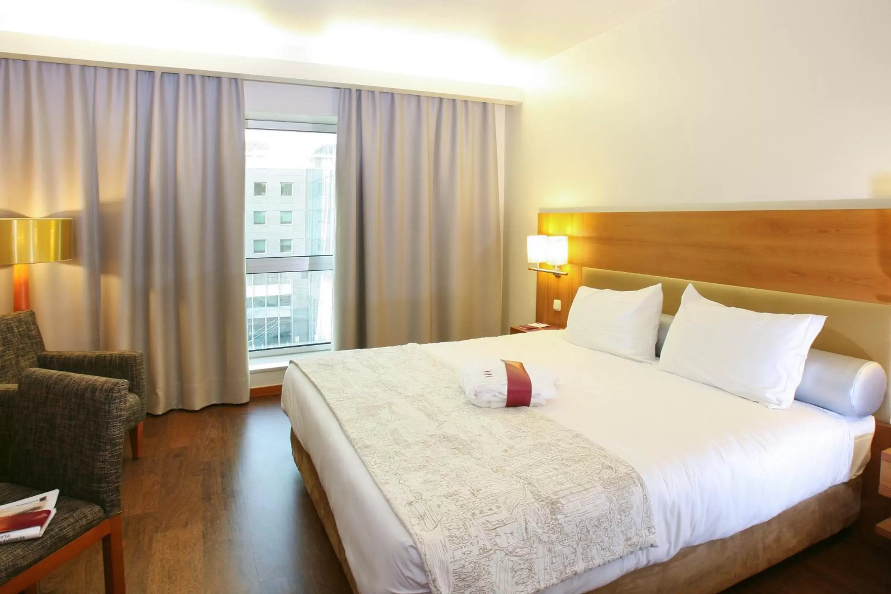 Bed in Hotel Mercure Lisboa