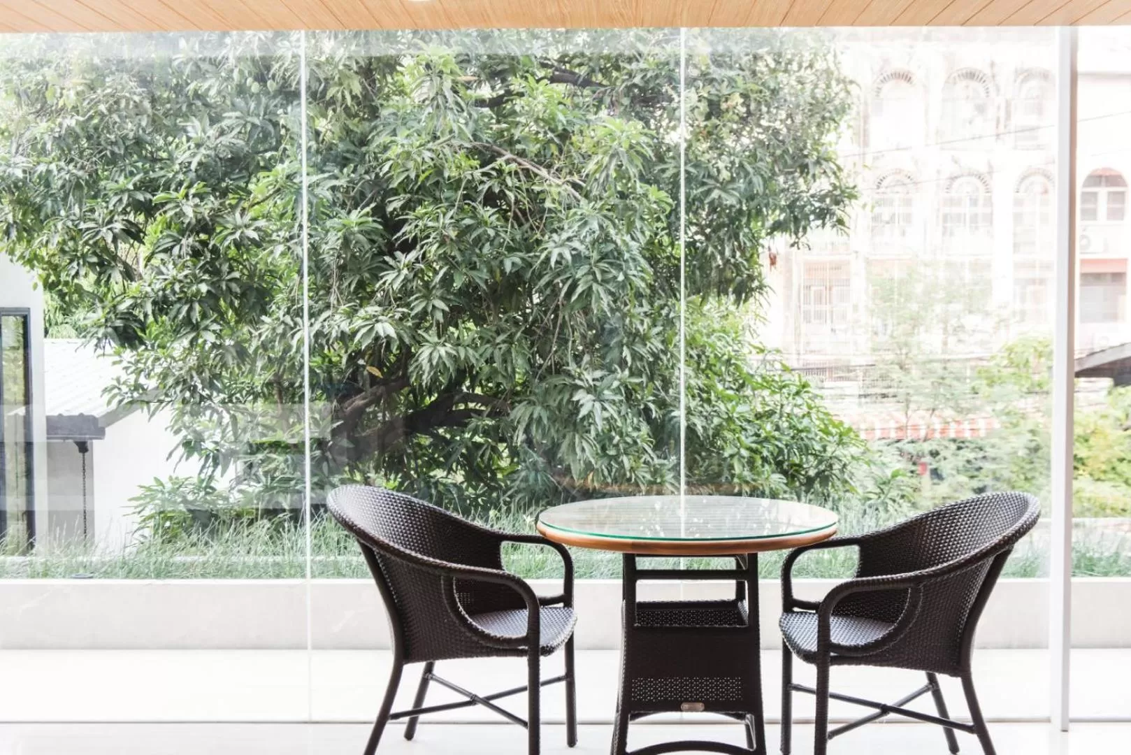 Restaurant/places to eat in twothree a homely hotel - SHA Extra Plus