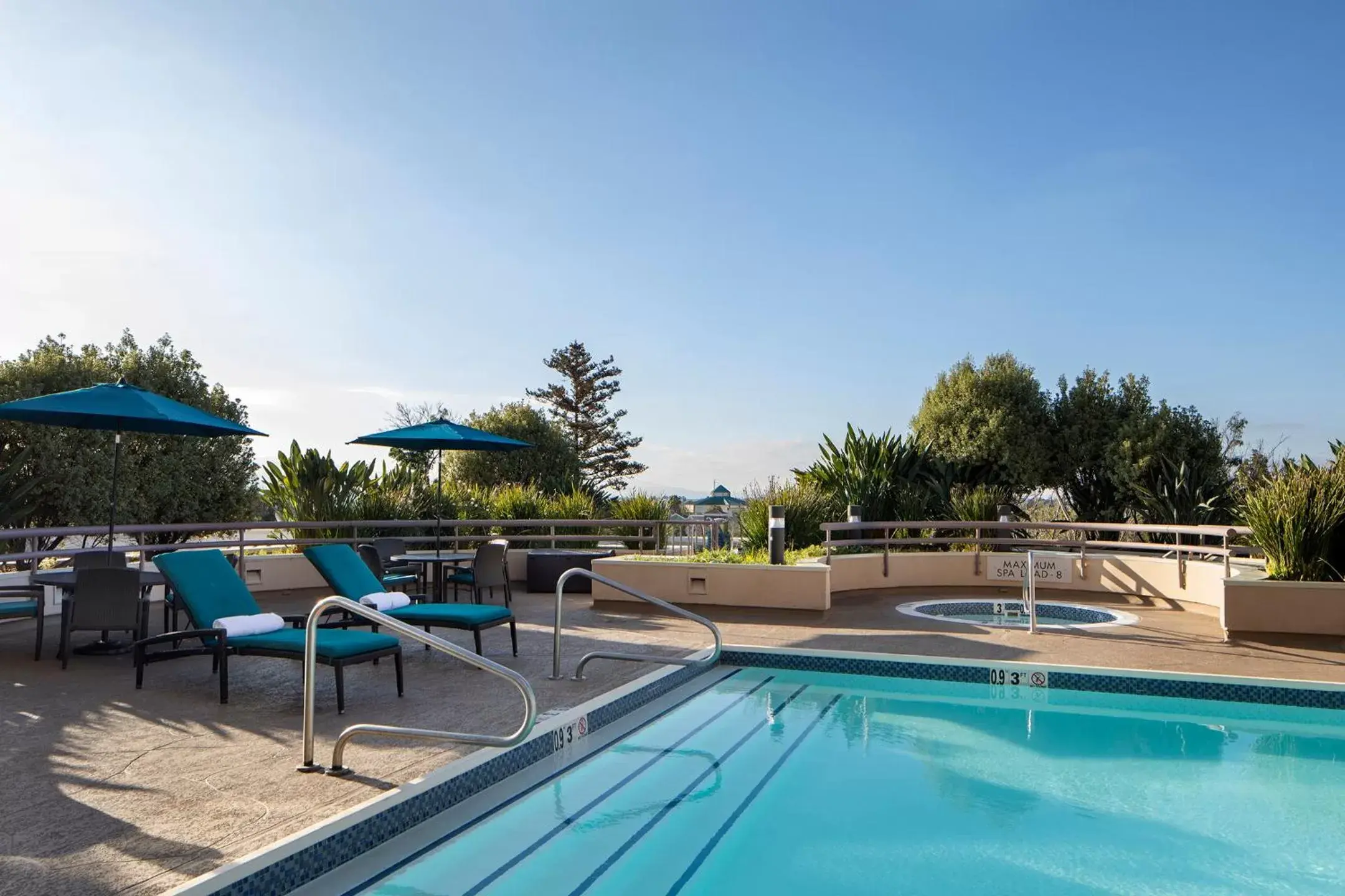 Hot Tub, Swimming Pool in Sonesta San Jose - Milpitas