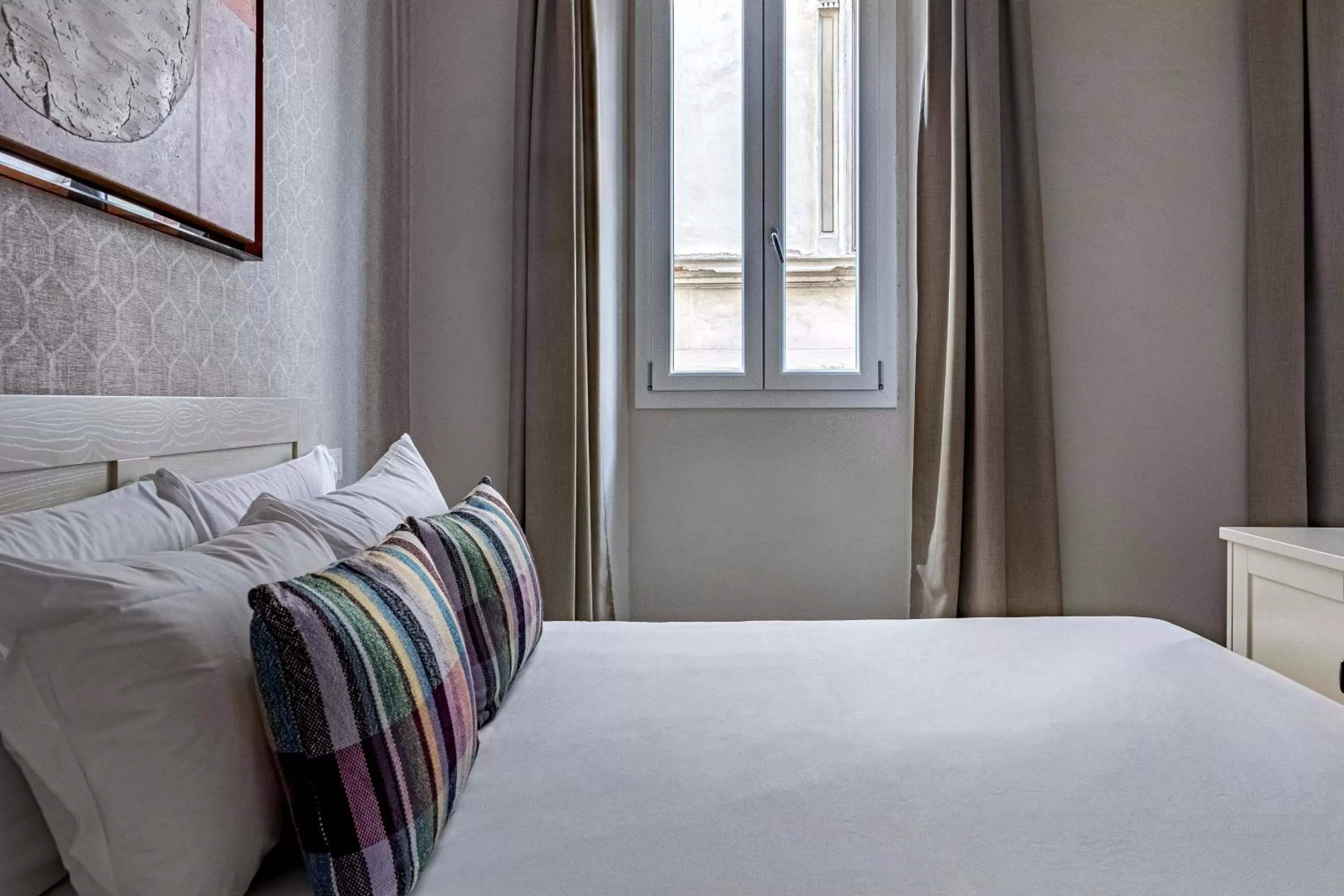 Bed in Numa Florence Fiore