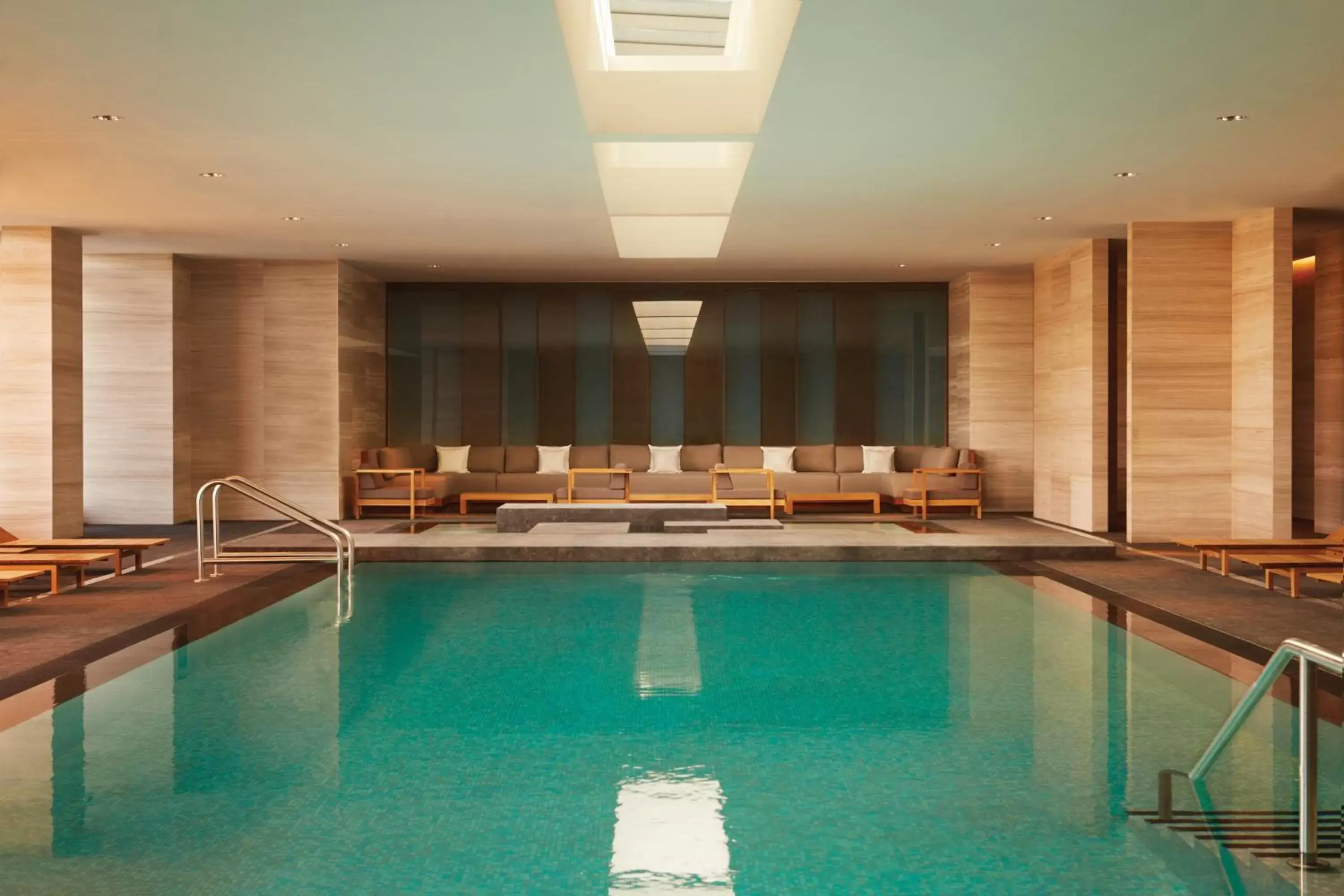 Property building, Swimming Pool in Four Seasons Hotel Toronto at Yorkville