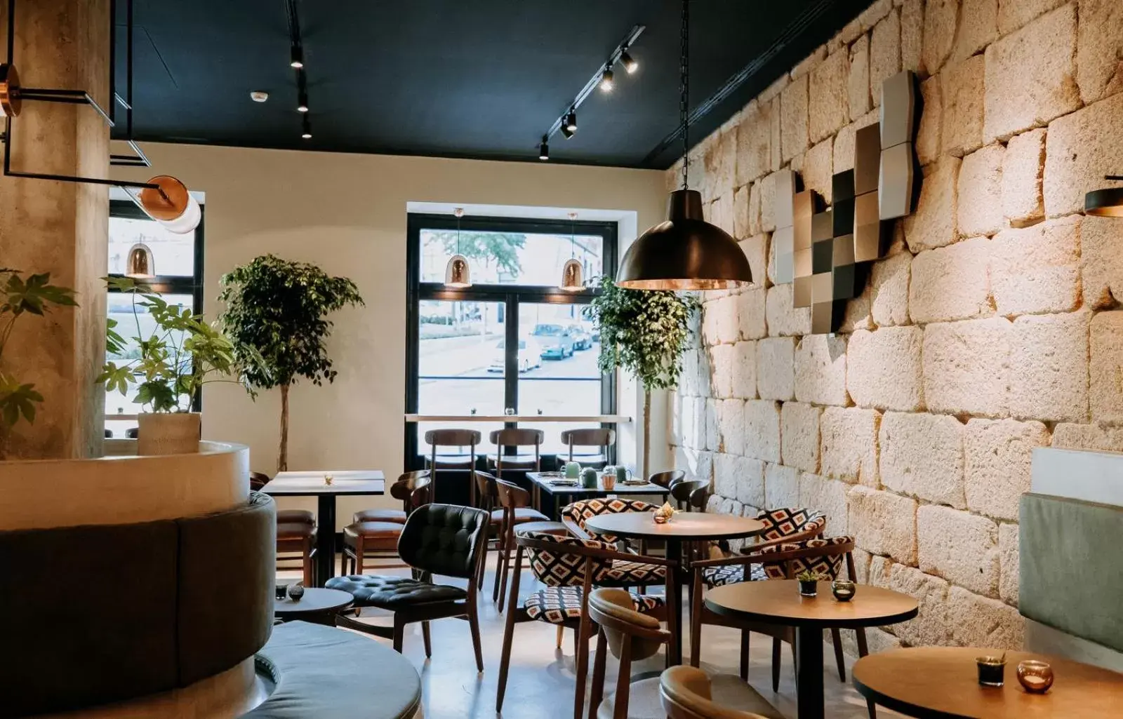 Restaurant/places to eat in Exmo Hotel by Olivia Restaurant/places to eat in Exmo Hotel by Olivia