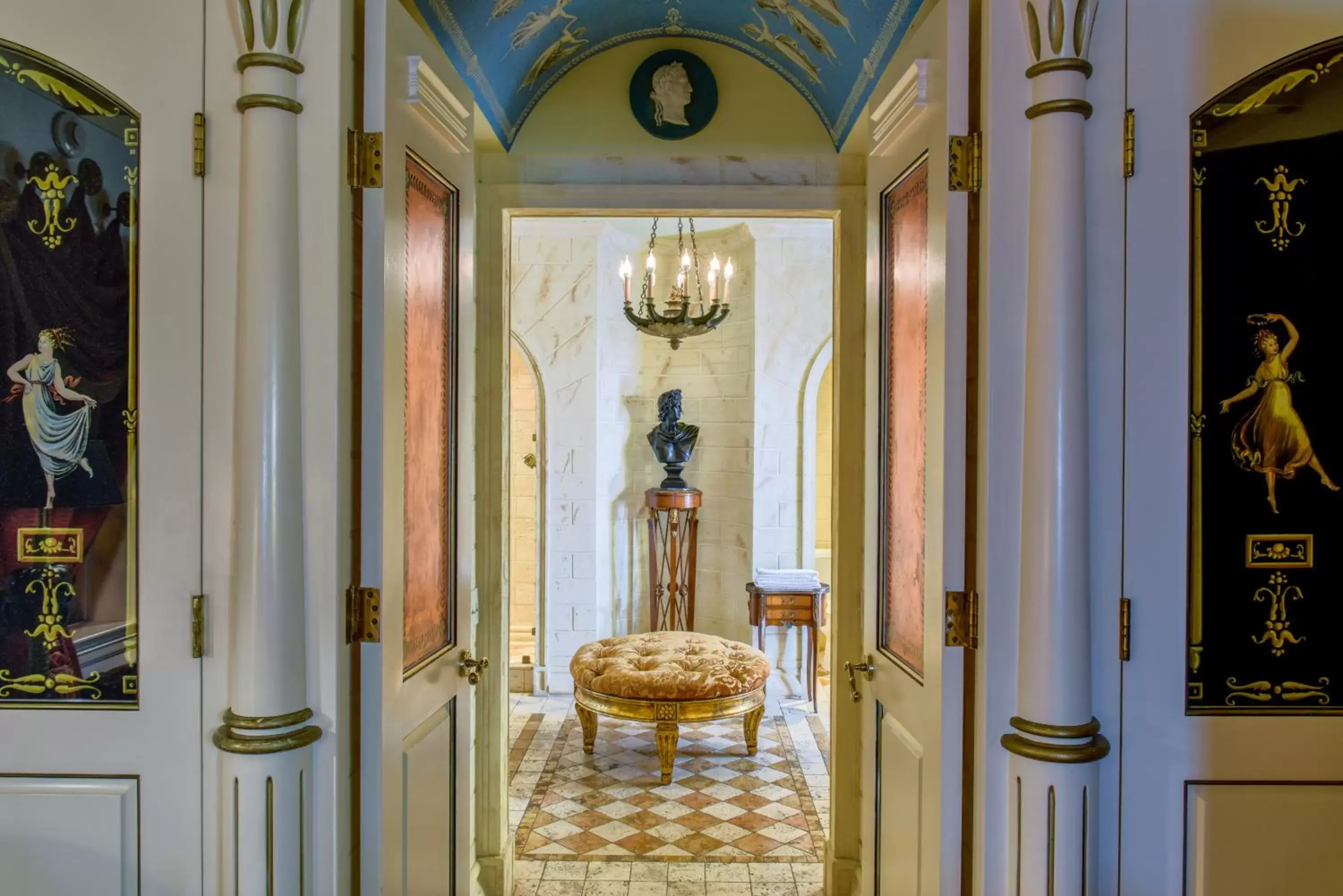 Toilet in The Villa Casa Casuarina