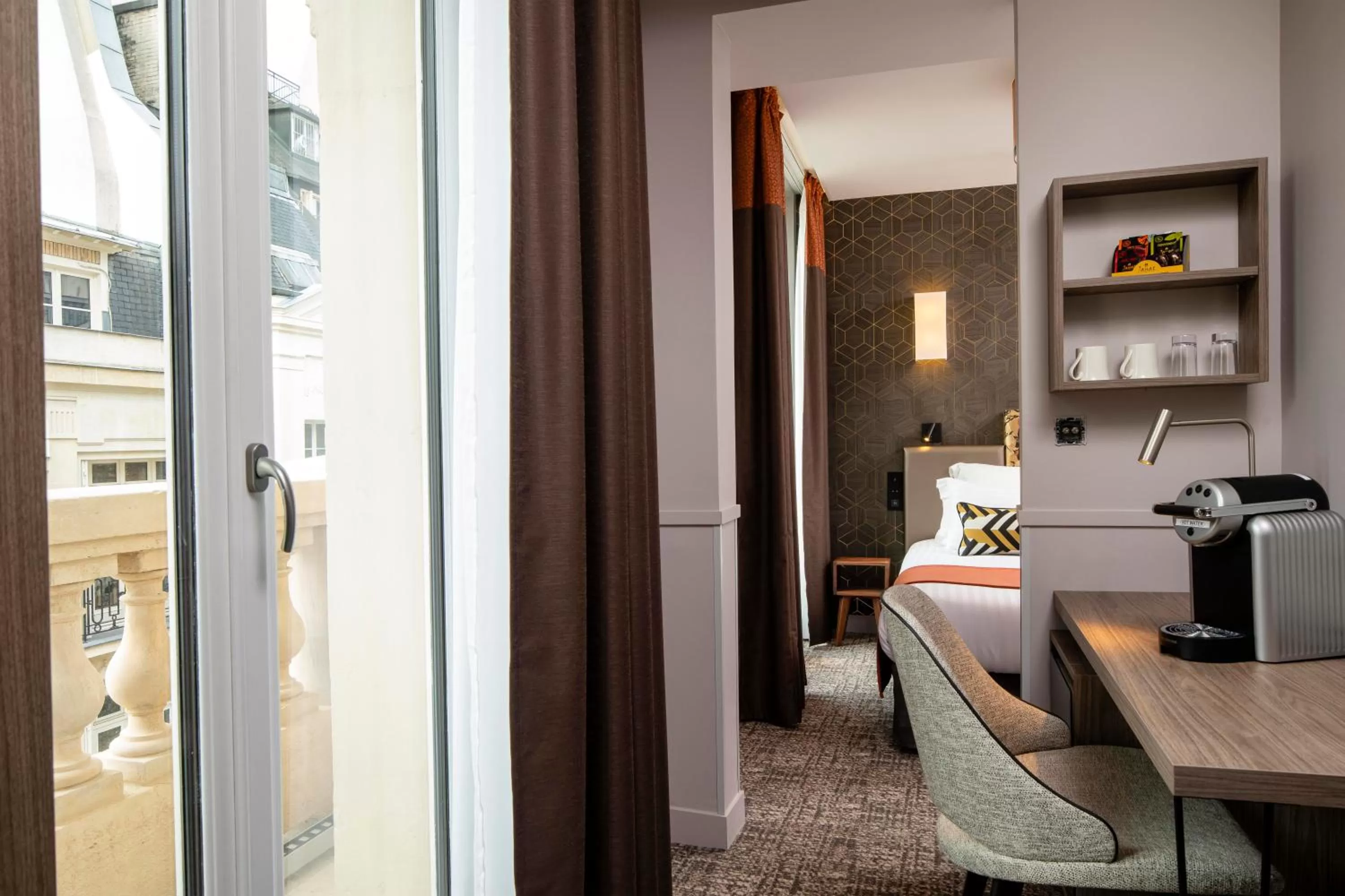 hair dresser in Daunou Opéra