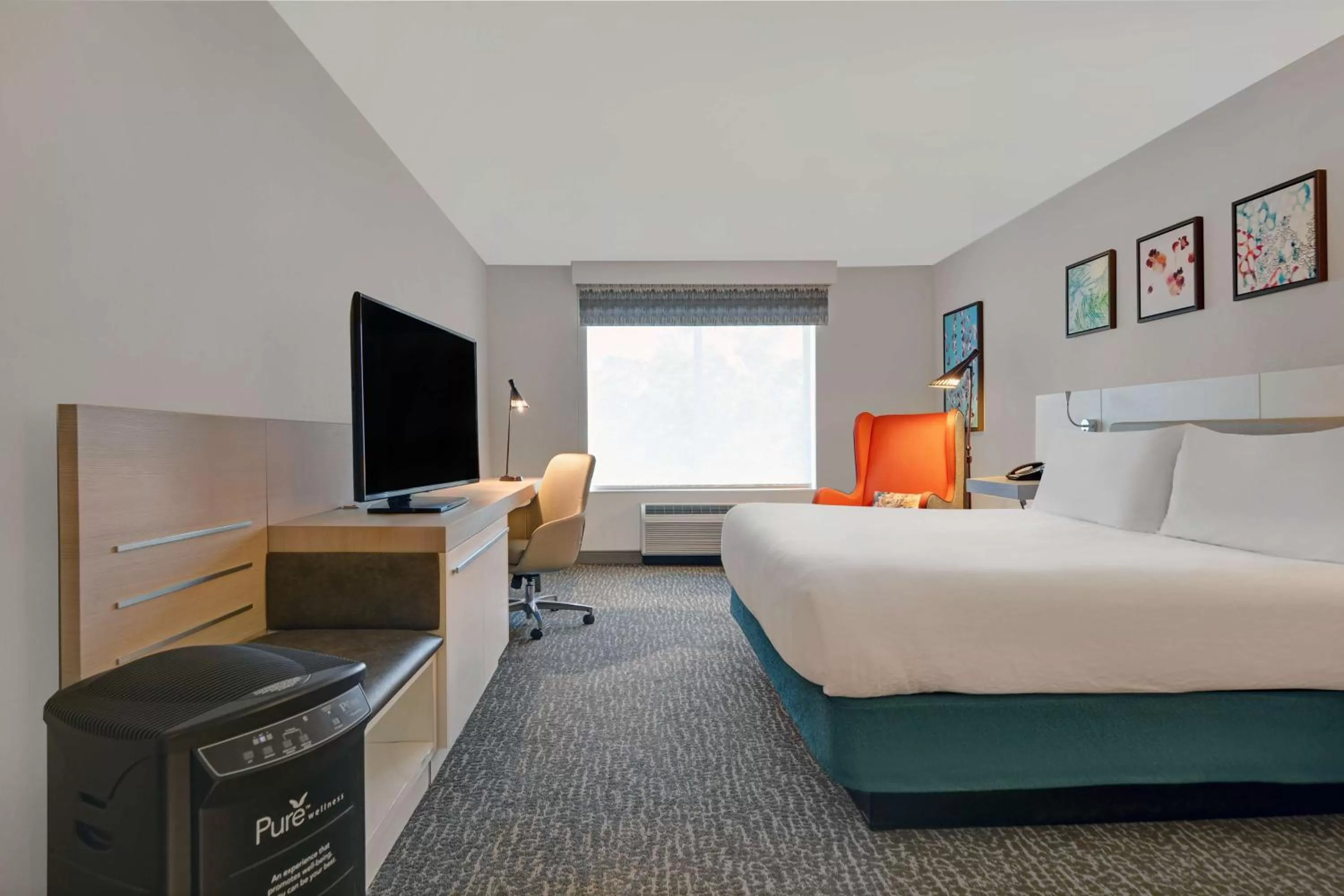 Bed in Hilton Garden Inn Jacksonville JTB/Deerwood Park