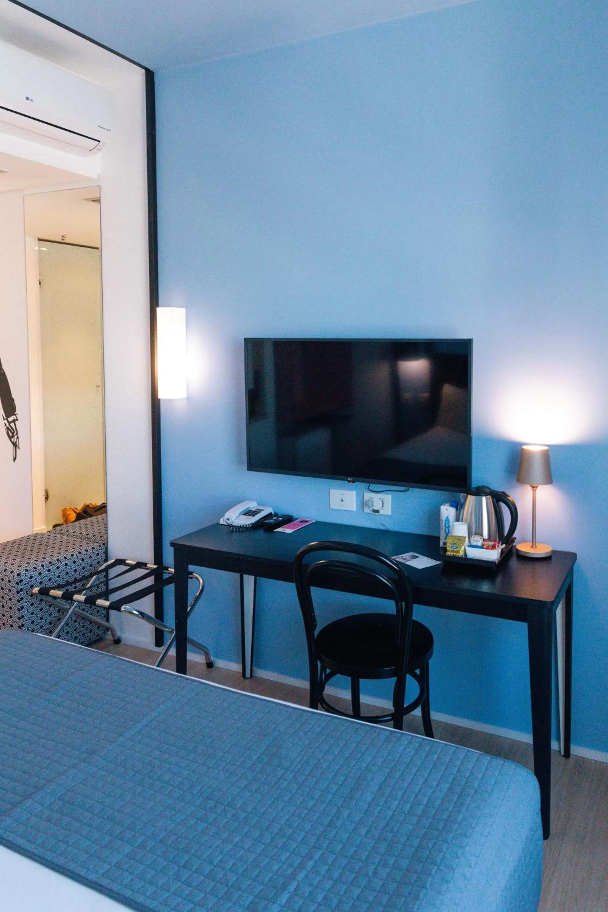 TV and multimedia, Bed in ibis Styles Goiania Marista