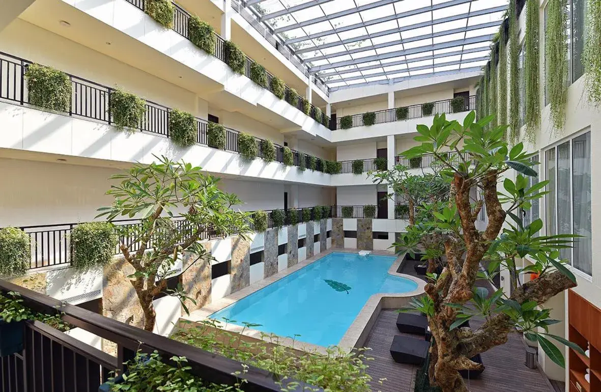 Swimming pool, Pool View in Dwijaya House of Pakubuwono