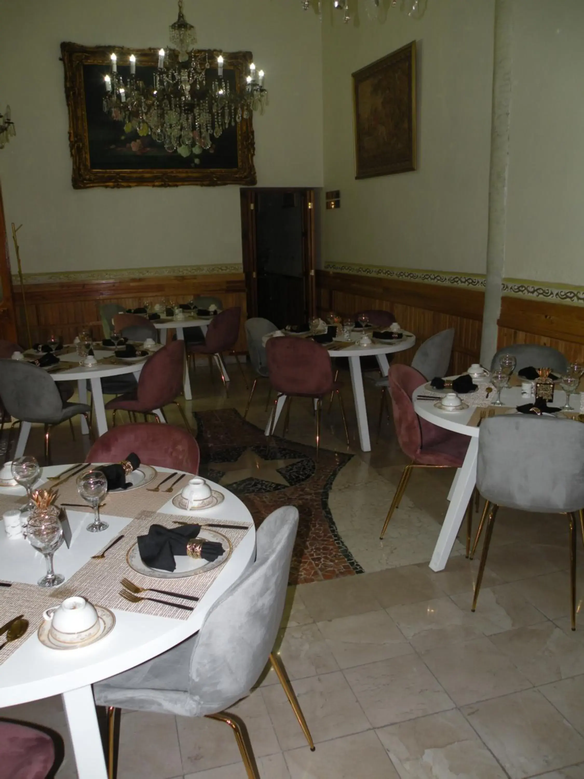 Restaurant/Places to Eat in Small Luxury Hotel Azcami