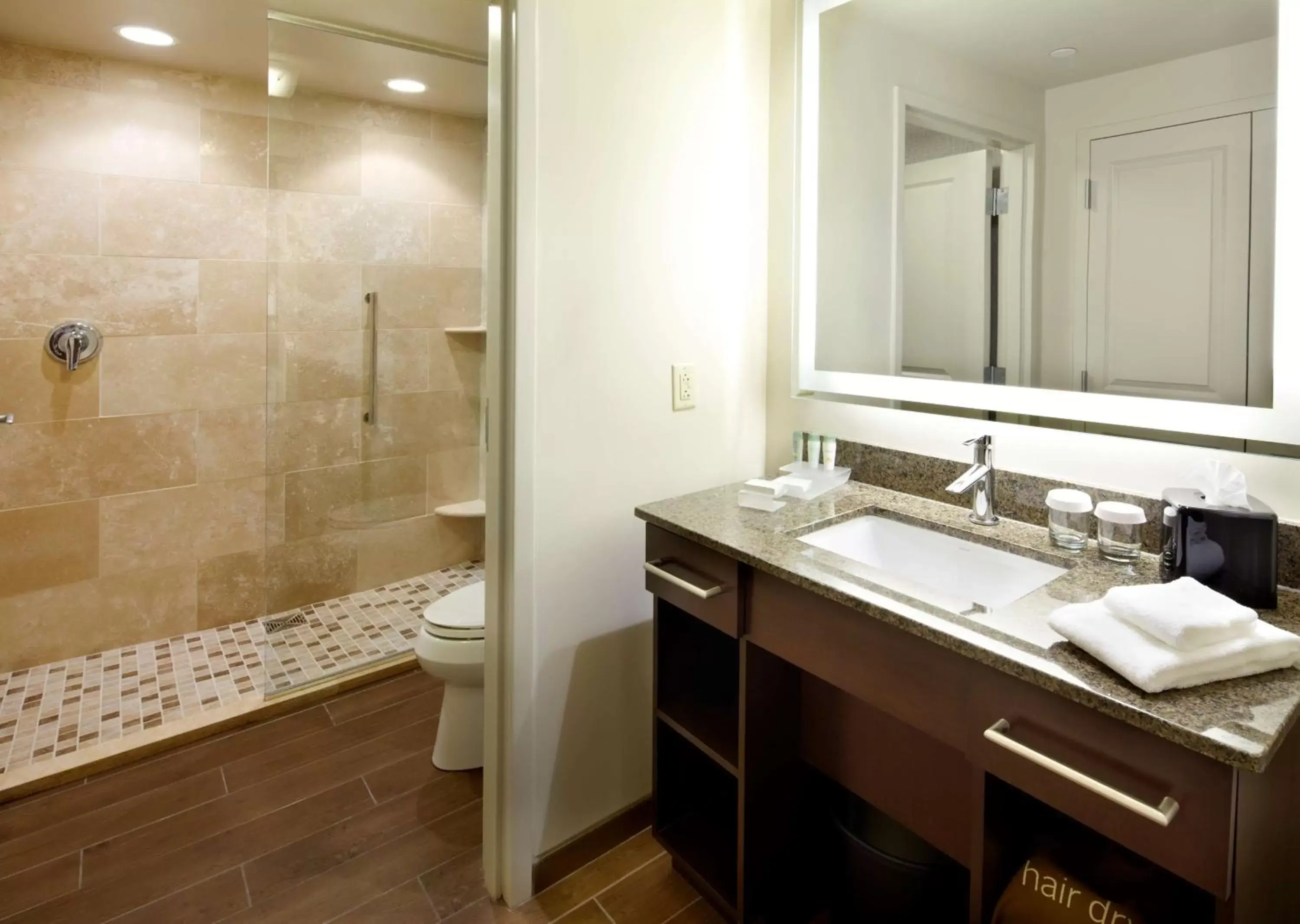 Bathroom in Homewood Suites by Hilton Pittsburgh Airport/Robinson Mall Area