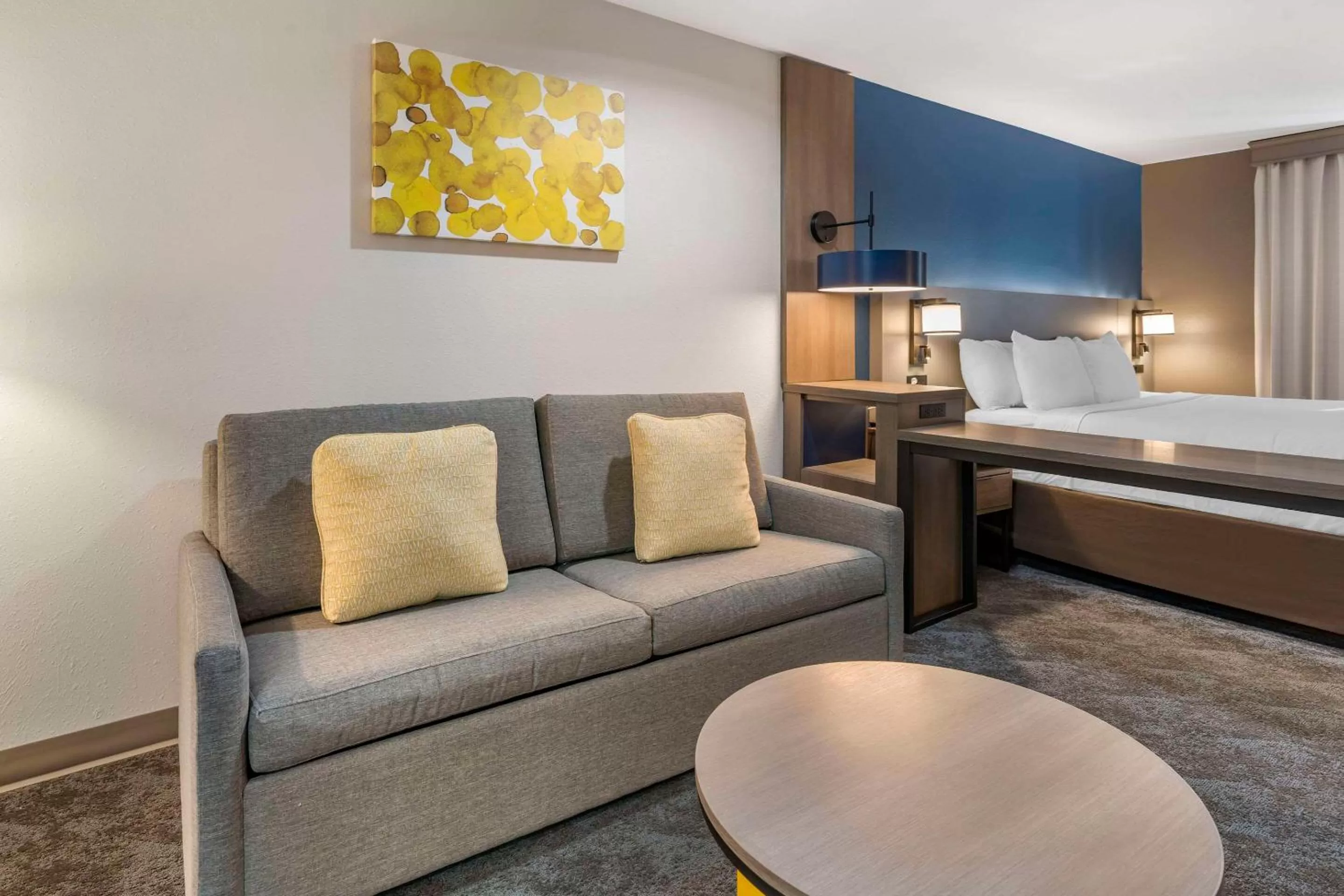 Bedroom in Comfort Inn & Suites Shelbyville