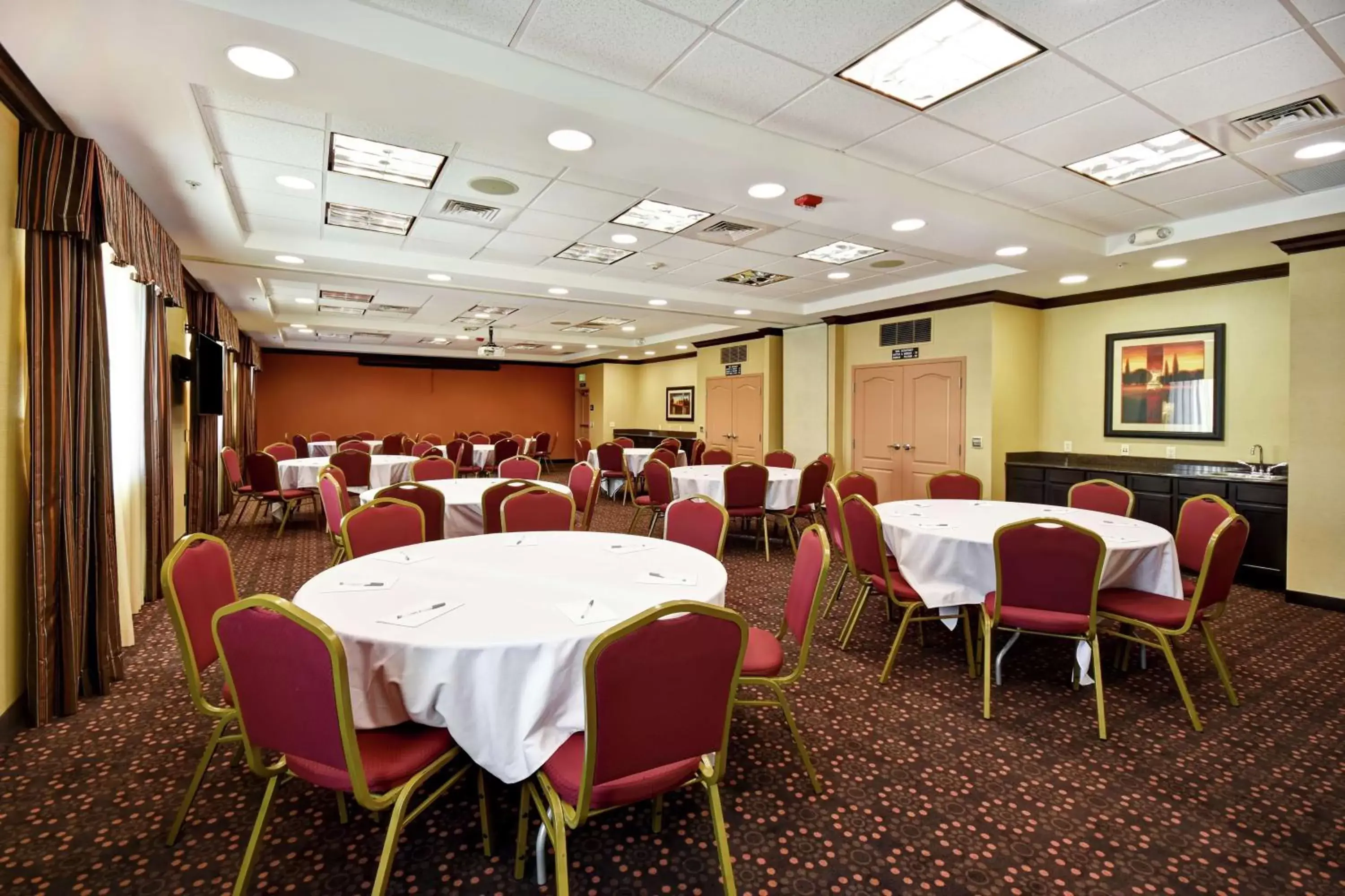 Meeting/conference room in Hampton Inn & Suites Folsom