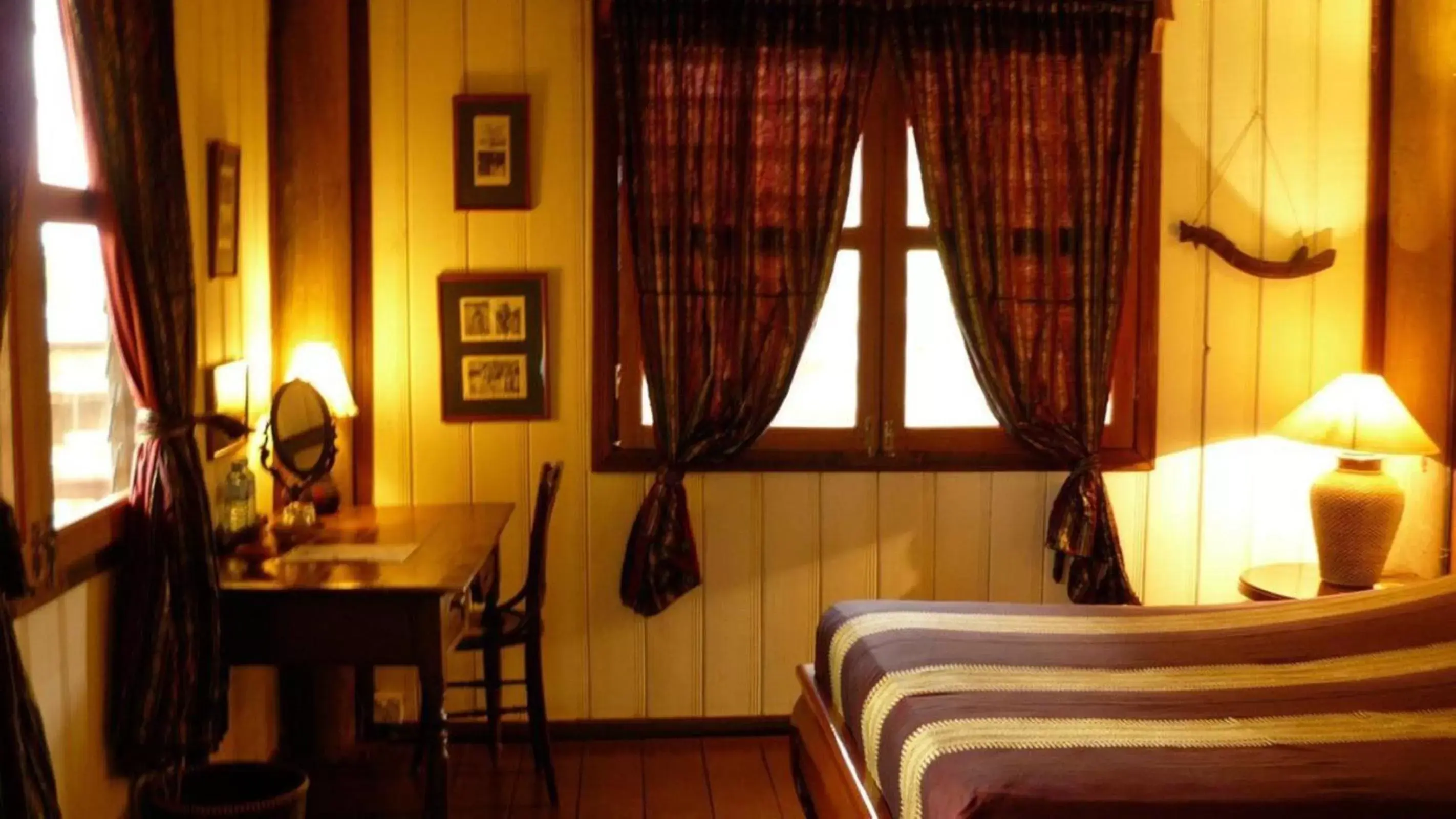 Bed in Terres Rouges Lodge