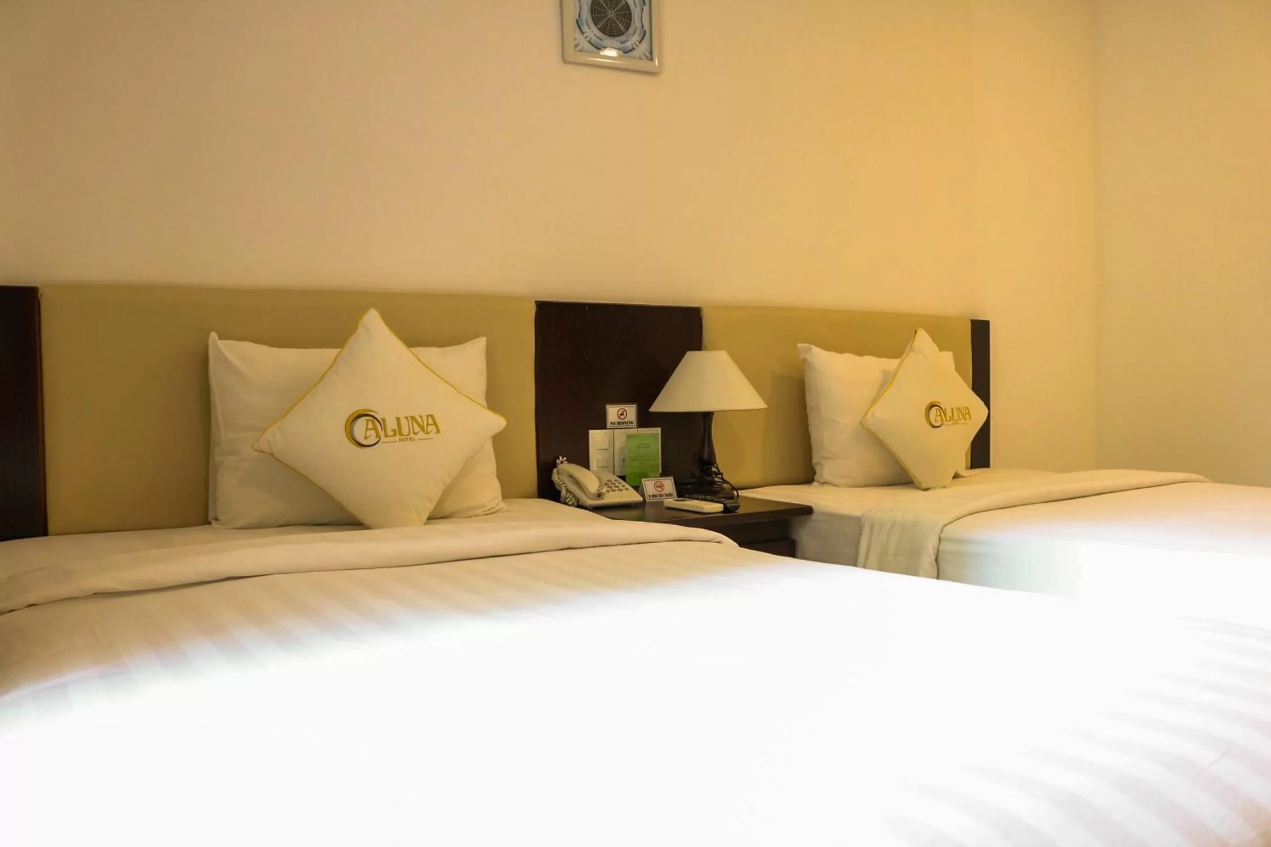 Bedroom, Bed in ALUNA Ben Thanh Hotel