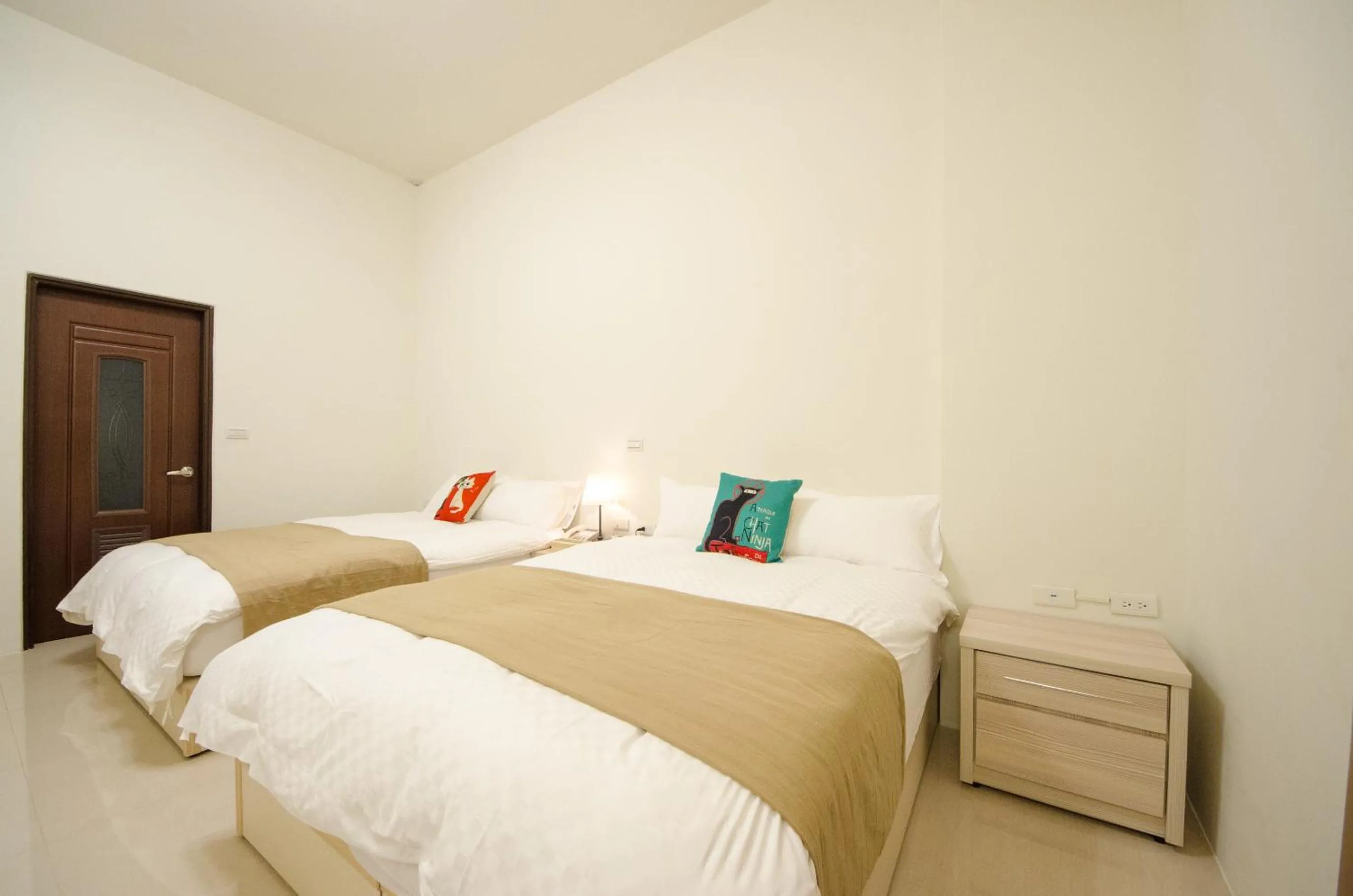 bunk bed, Bed in Successful 168 B&B